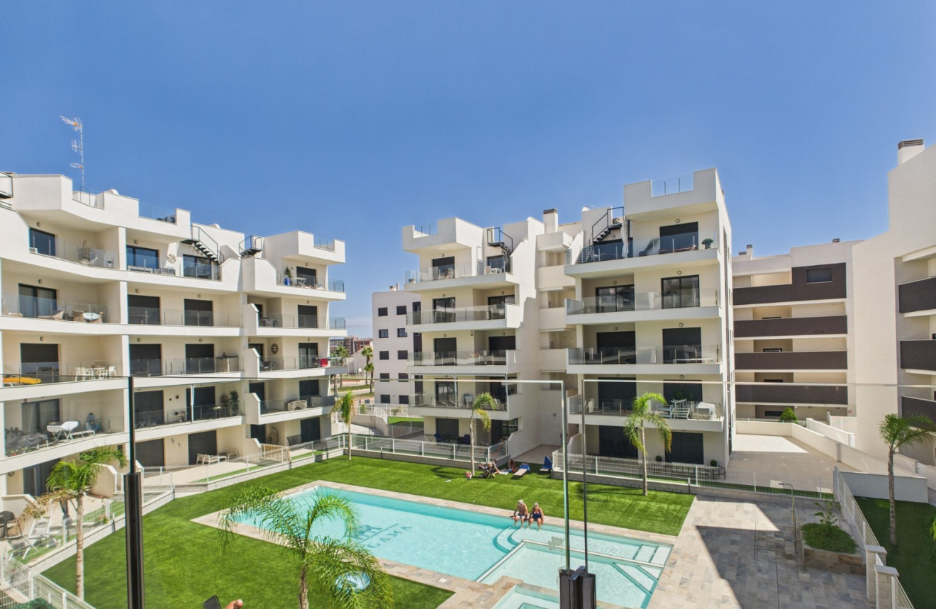 Apartment in Los Alcazares - view 1