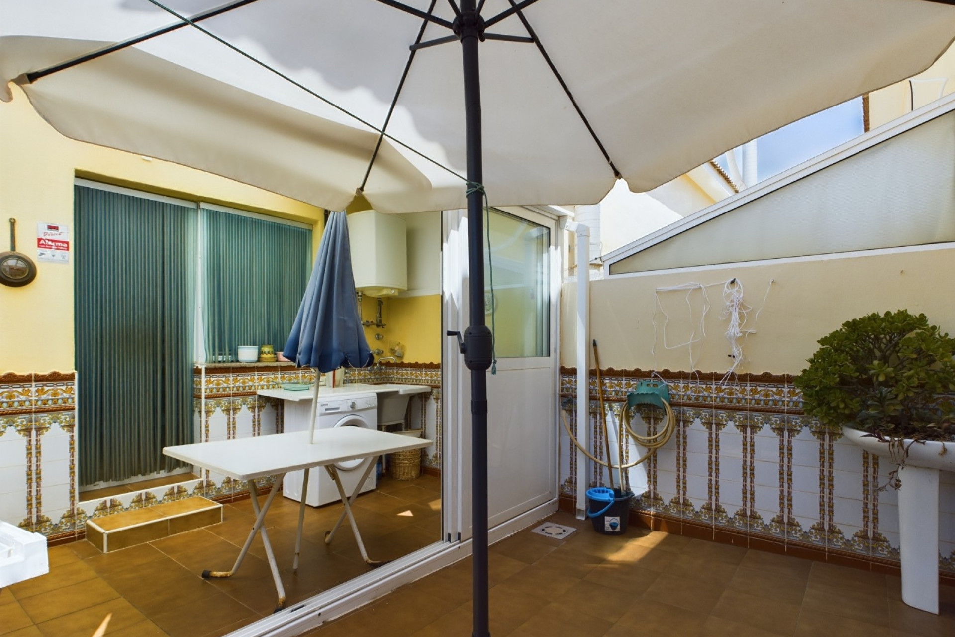 Herverkoop - Herenhuis - Dolores de Pacheco