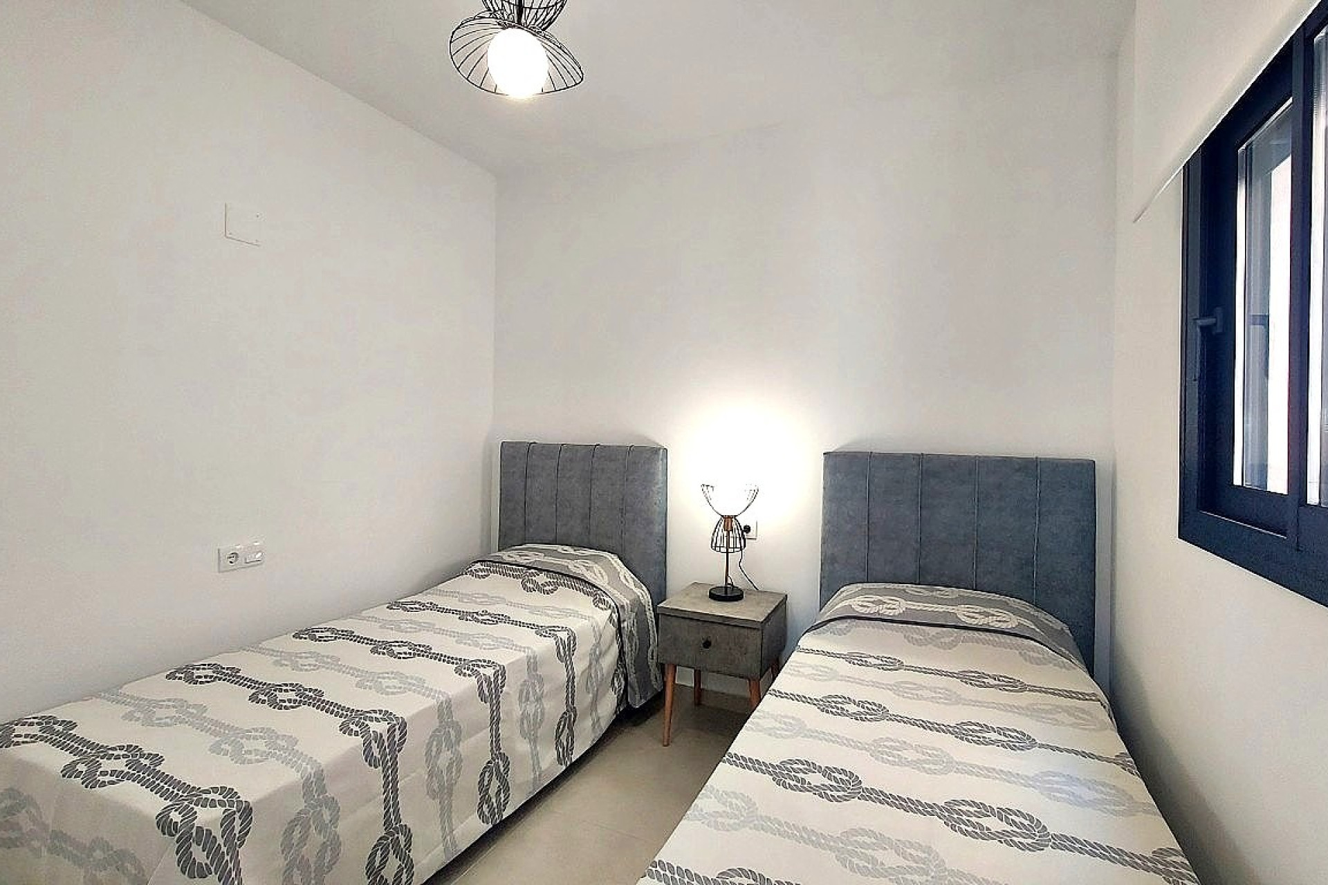 Neue Gebäude - Apartment - San Miguel de Salinas