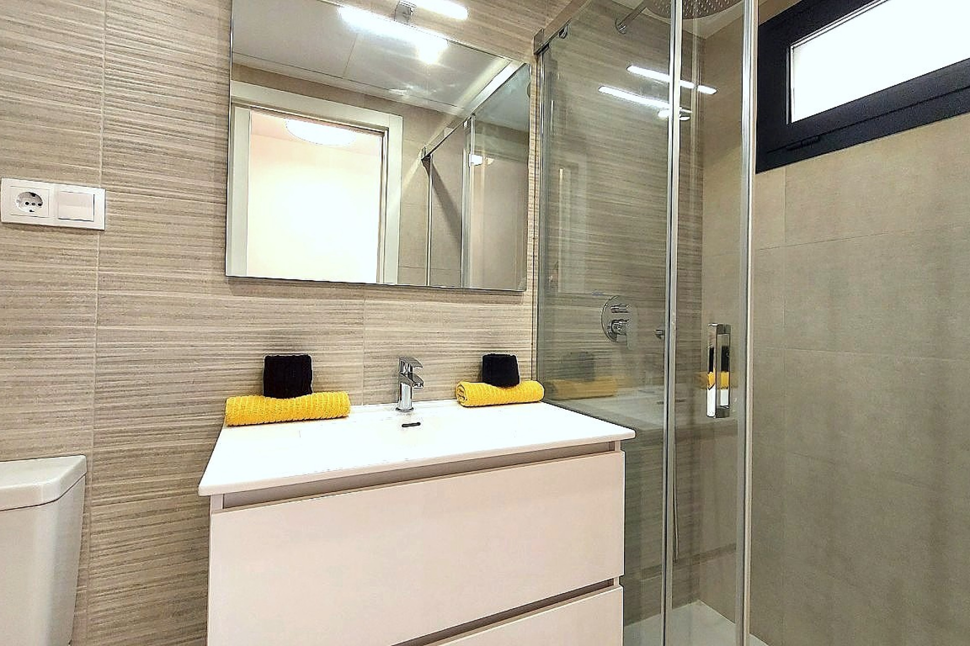 Neue Gebäude - Apartment - San Miguel de Salinas