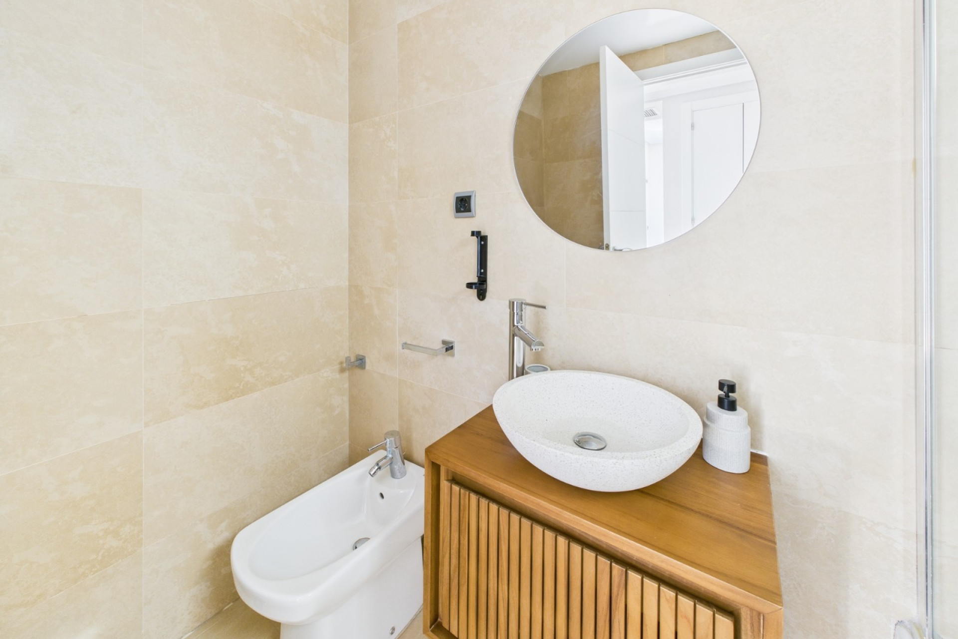 Neue Gebäude - Apartment - 