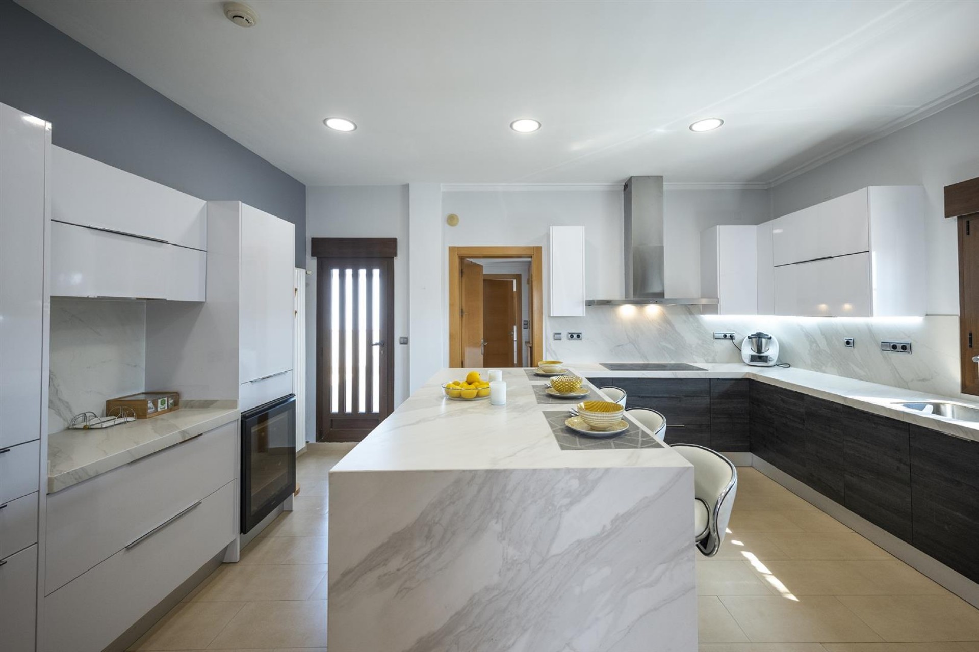 4-bedroom Villa in Avileses photo 8