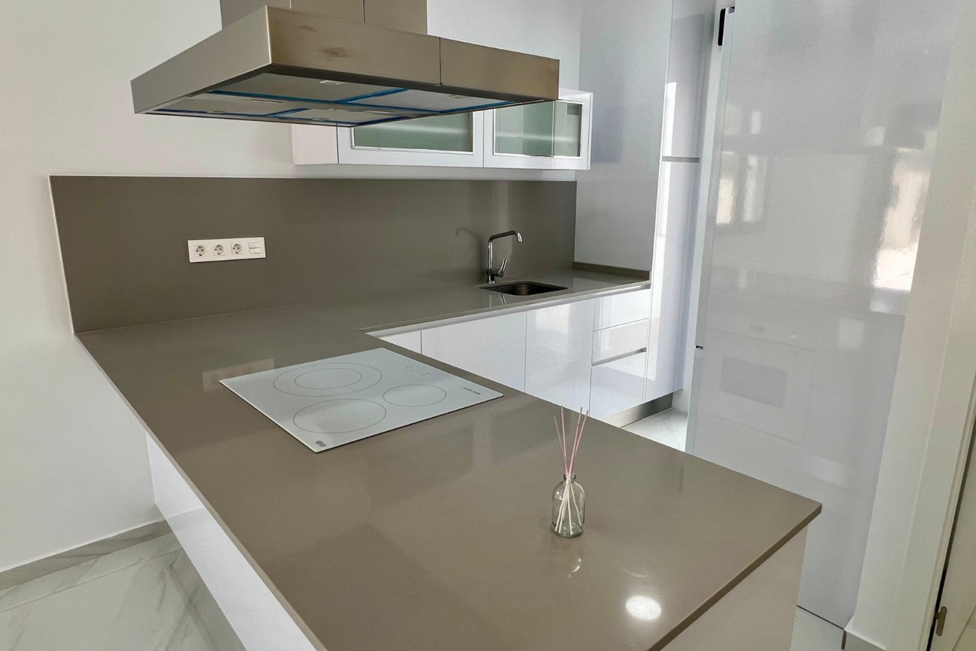 Nouvelle construction - Villa / Jumelée - Polop