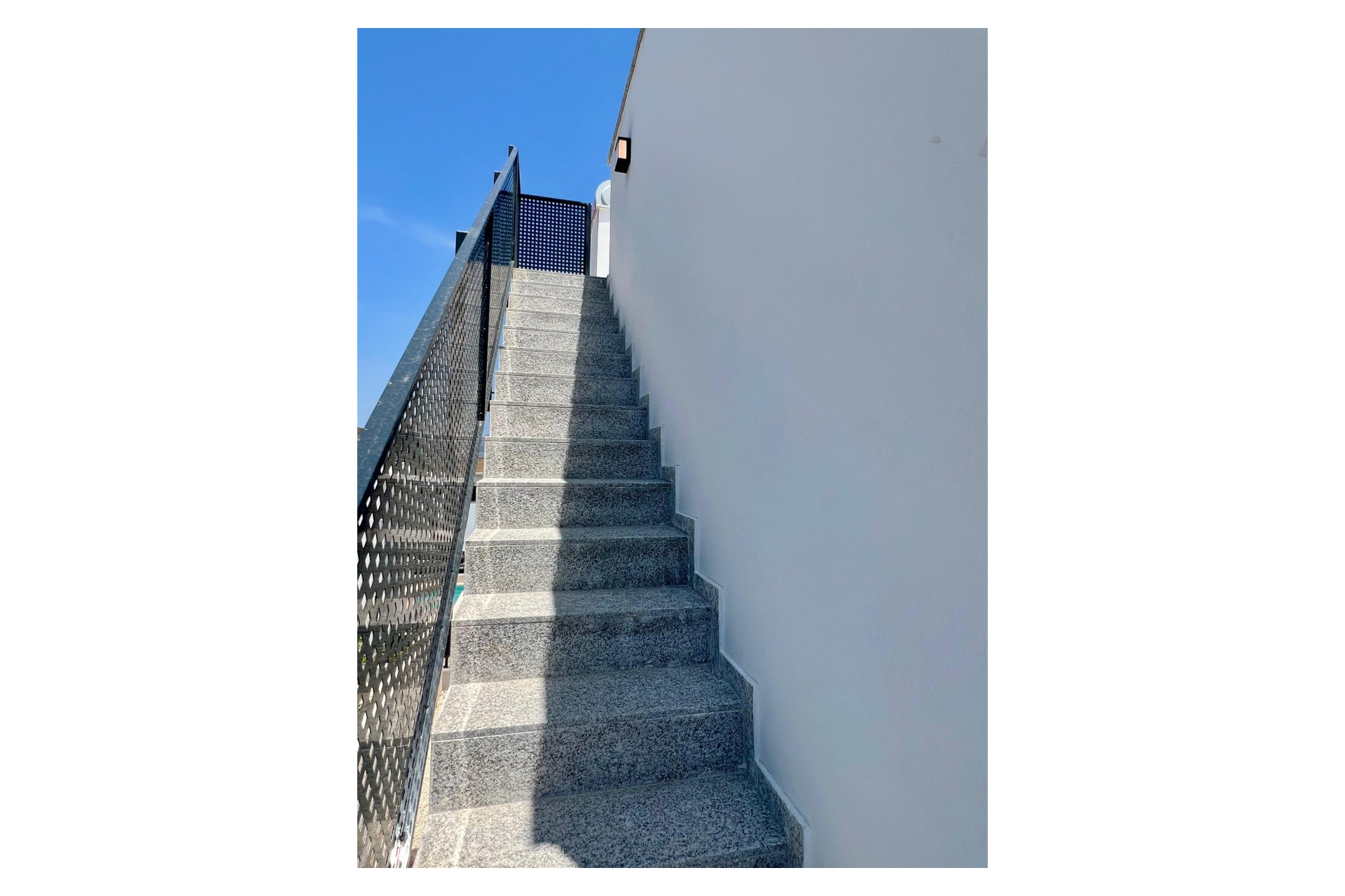 Nouvelle construction - Villa / Jumelée - Polop