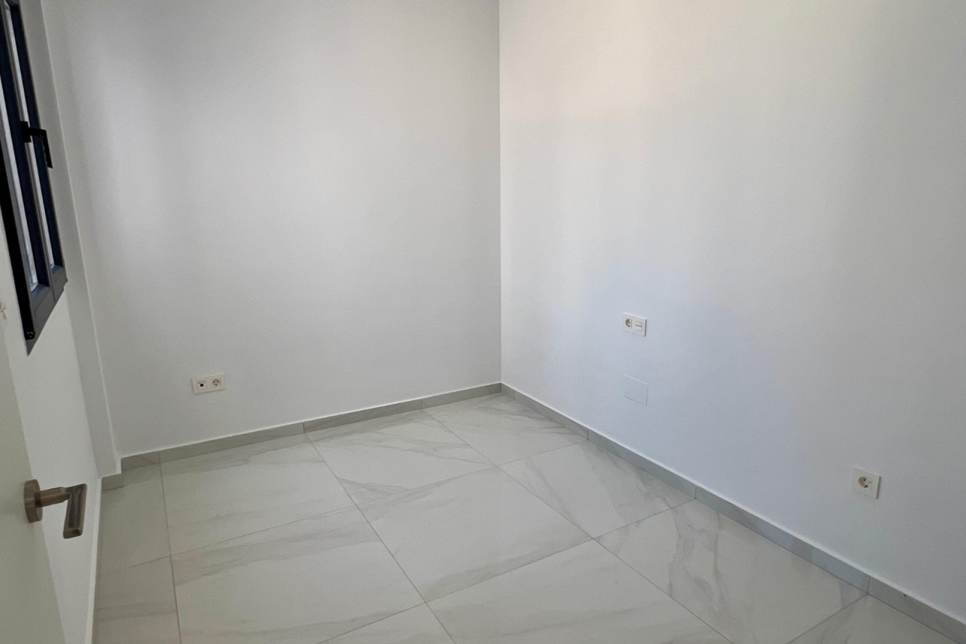 Obra nueva - Villa / Semi pareado - Polop