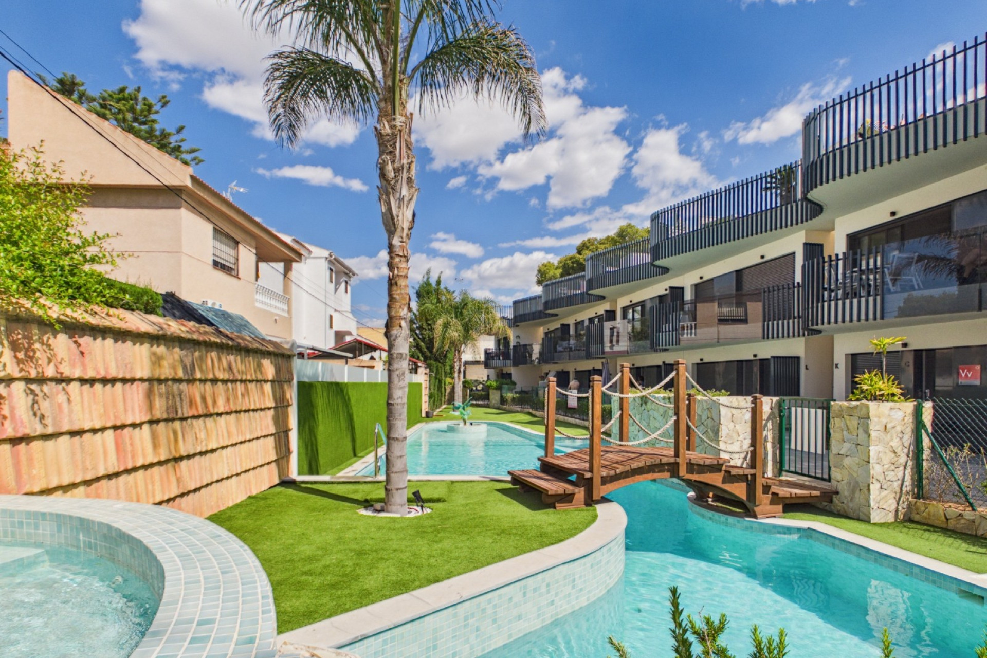 Resale - Apartment - Lo Pagan