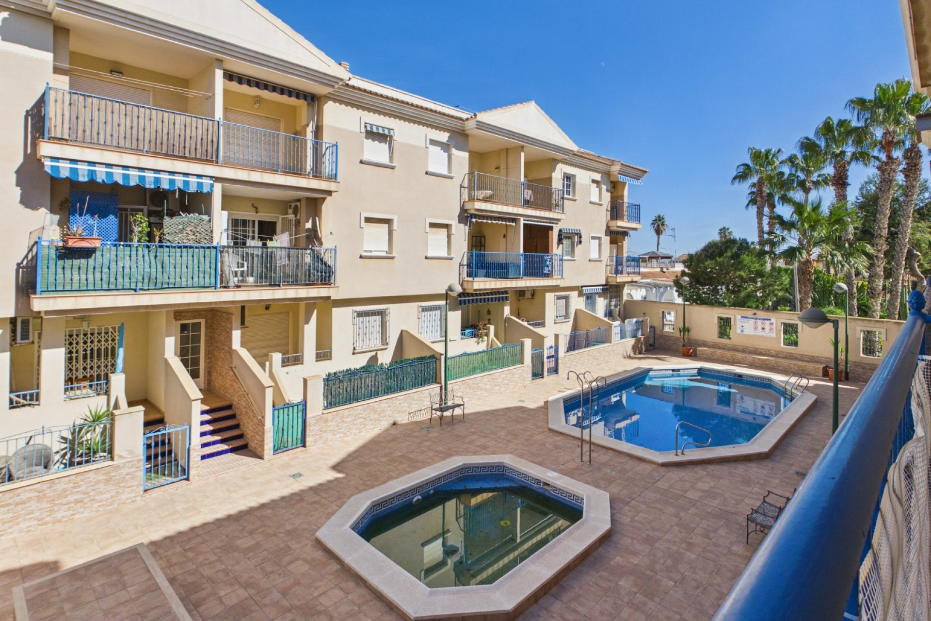 Resale - Apartment - Los Alcázares