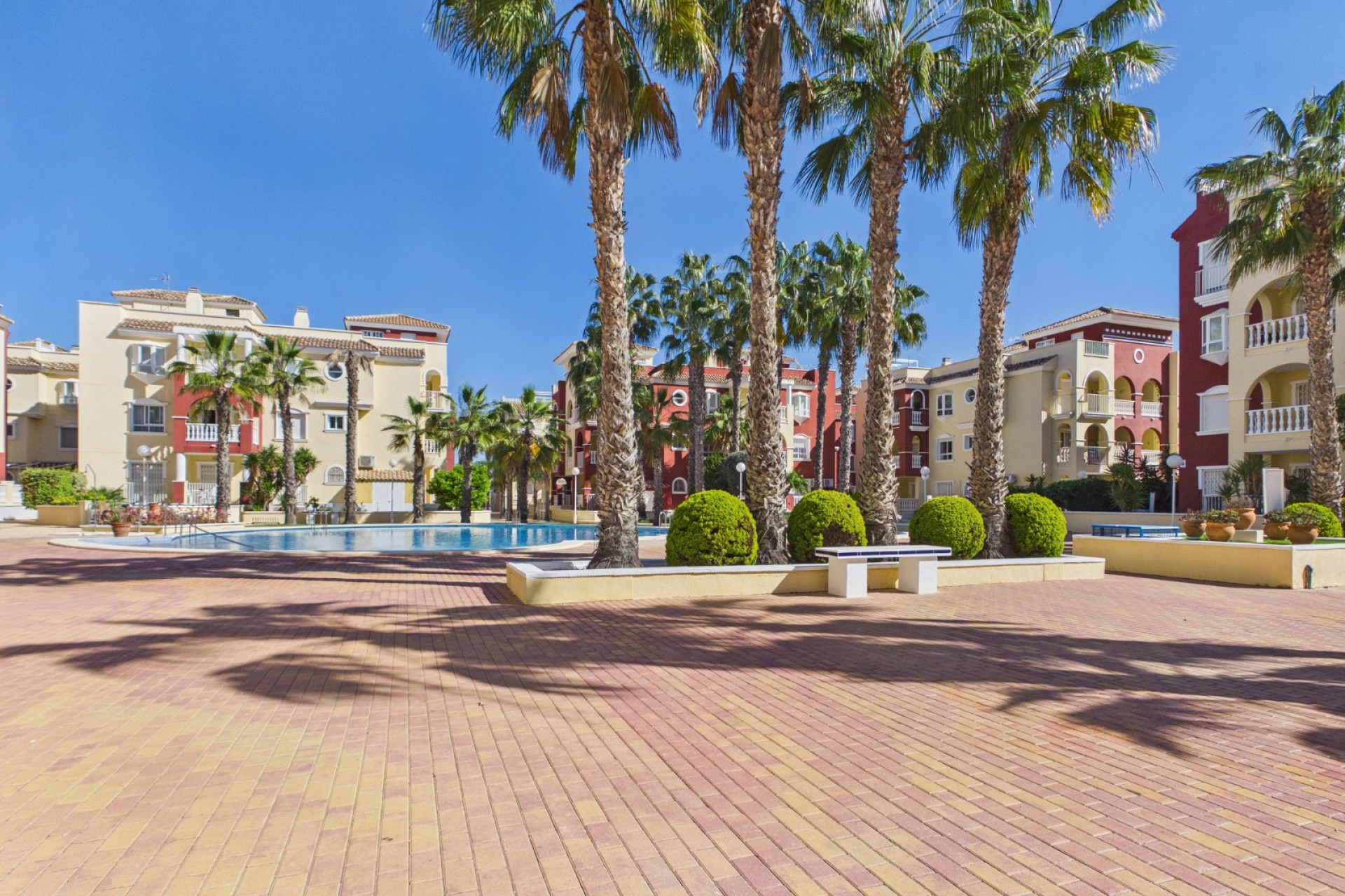Resale - Apartment - Los Alcázares