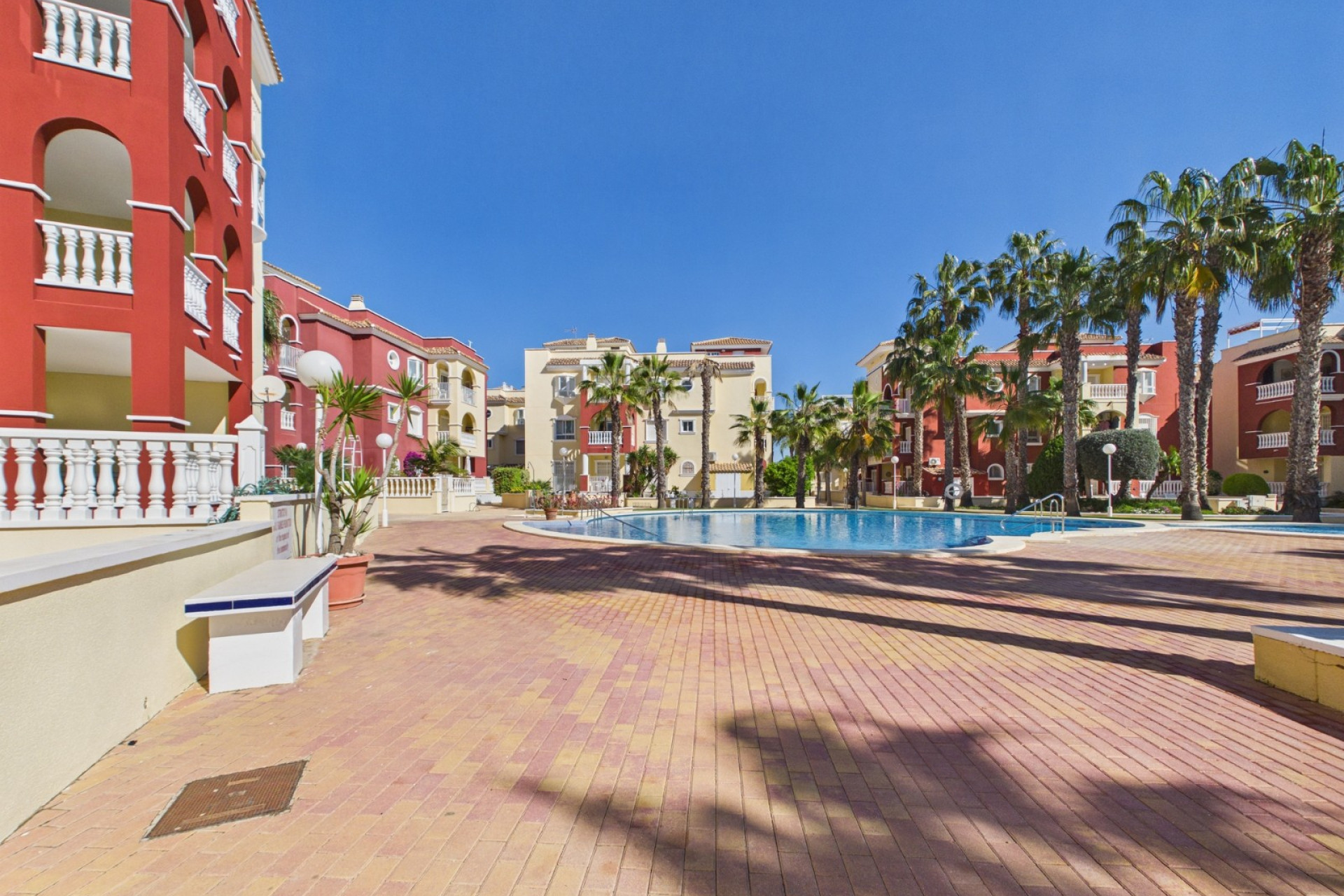 Resale - Apartment - Los Alcázares