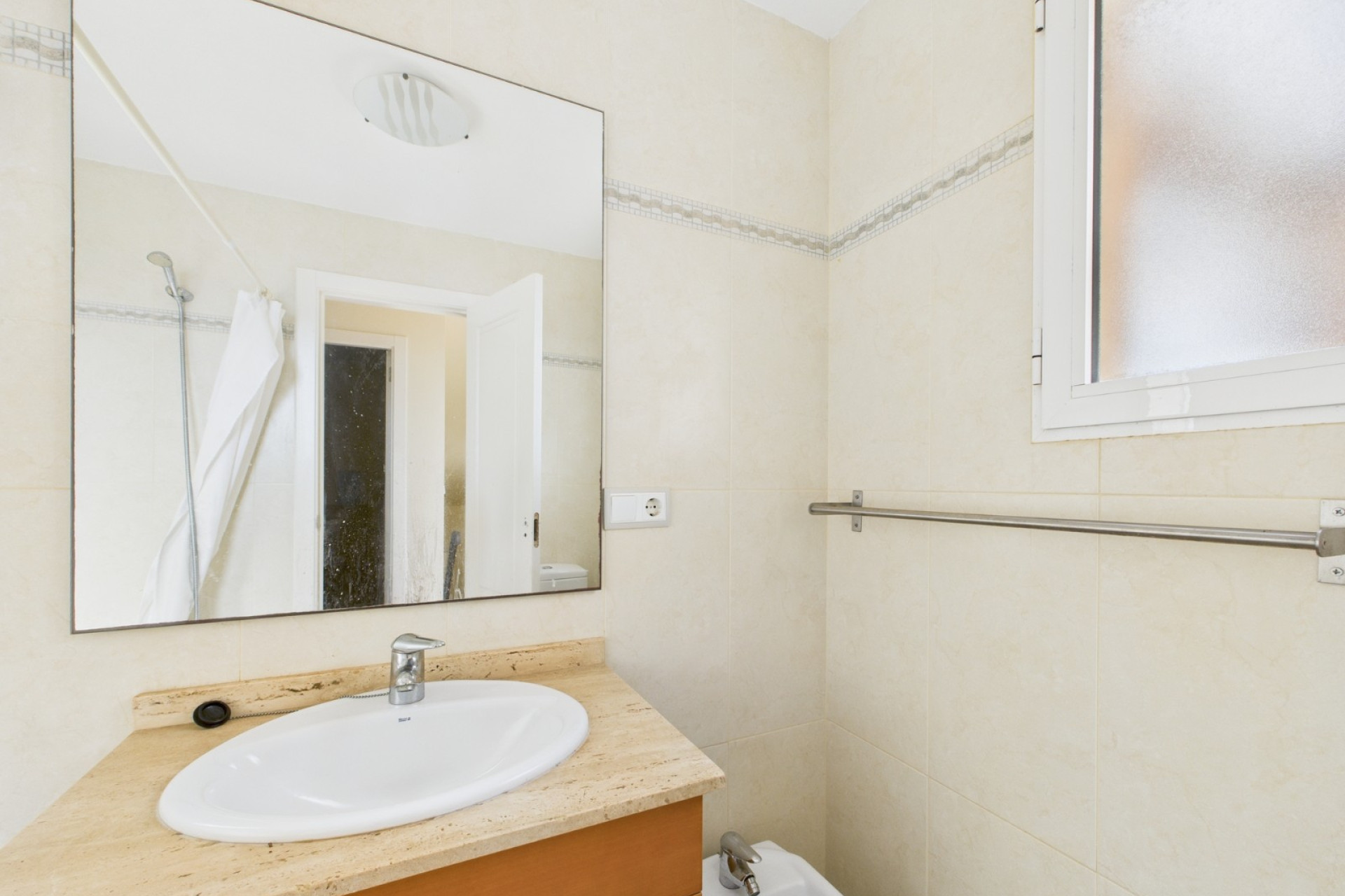 Resale - Apartment - San Cayetano