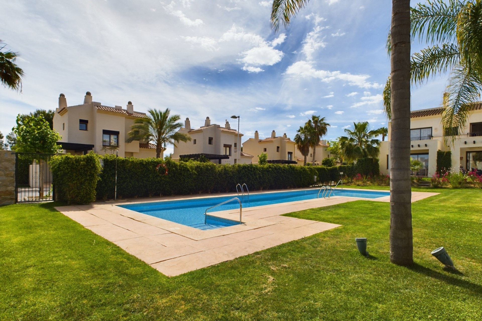 Resale - Townhouse - Roda Golf