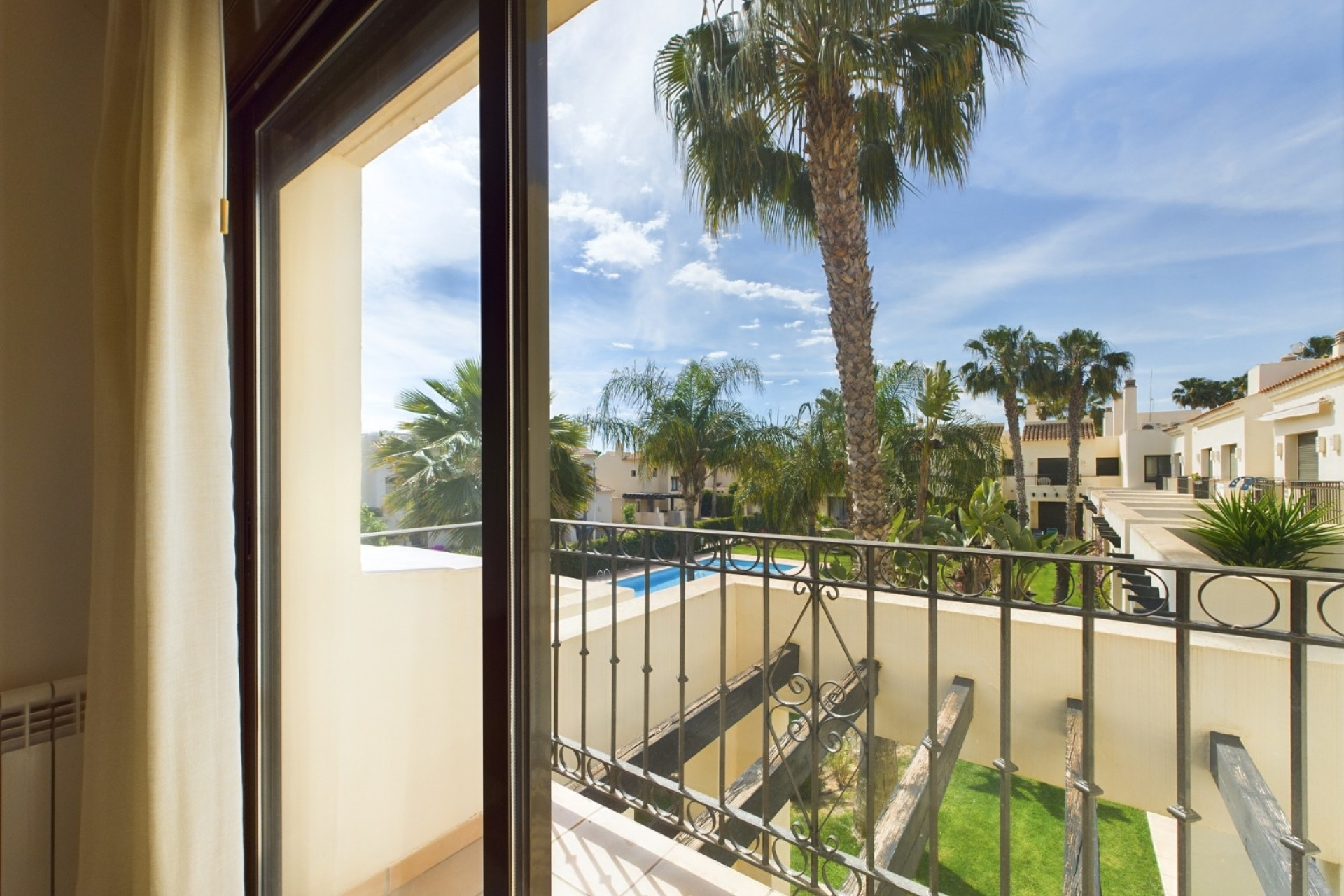 Resale - Townhouse - Roda Golf