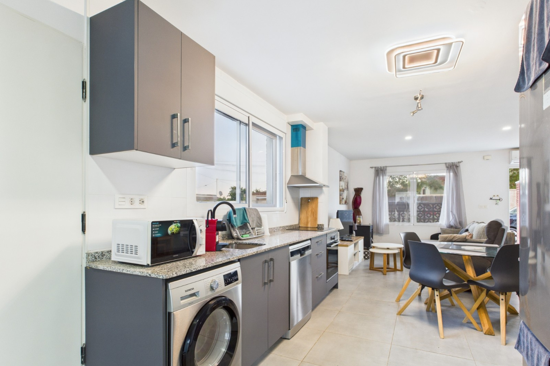 Resale - Villa - El Carmoli - El carmoli