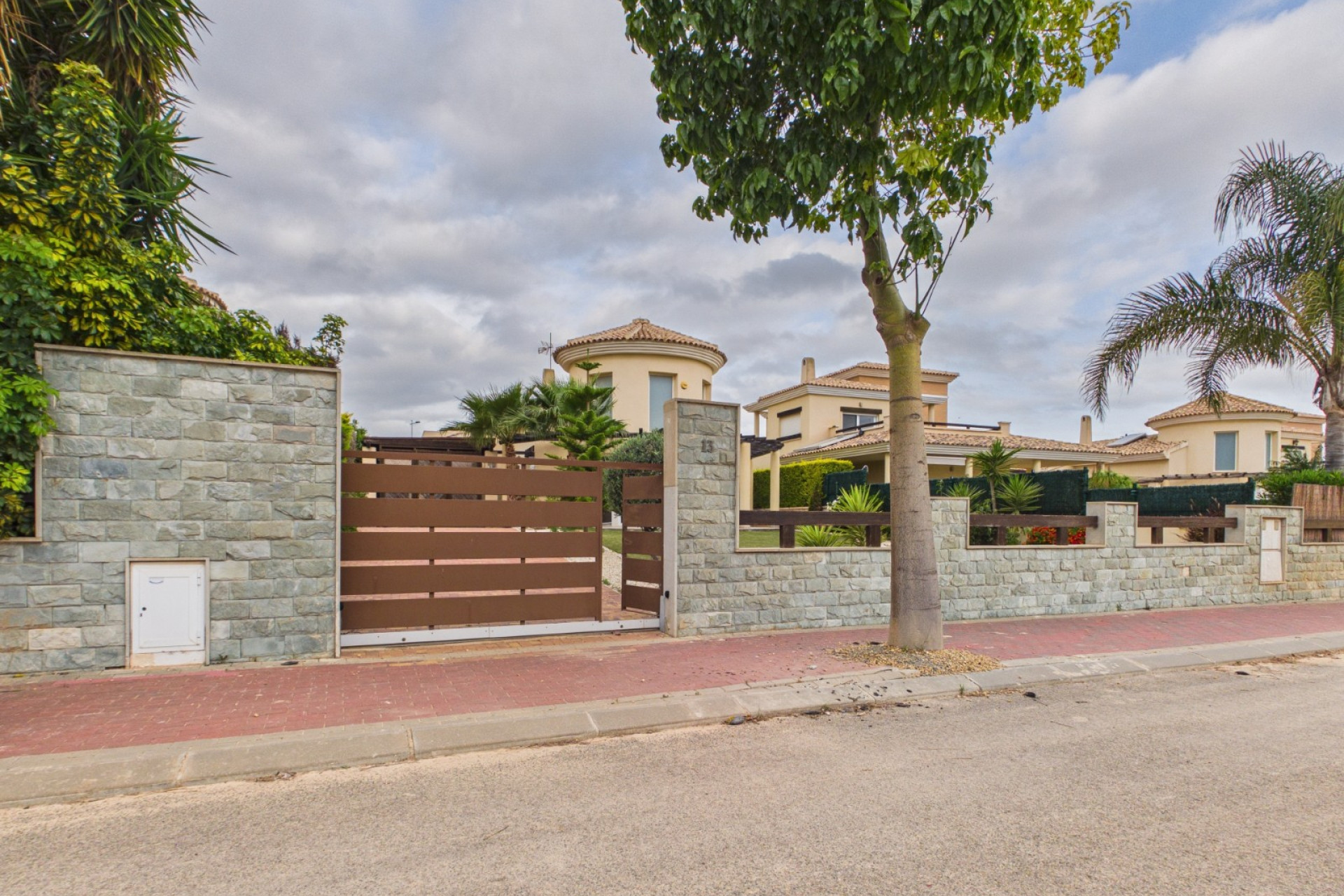 Resale - Villa - GEA Y TRUYOLS