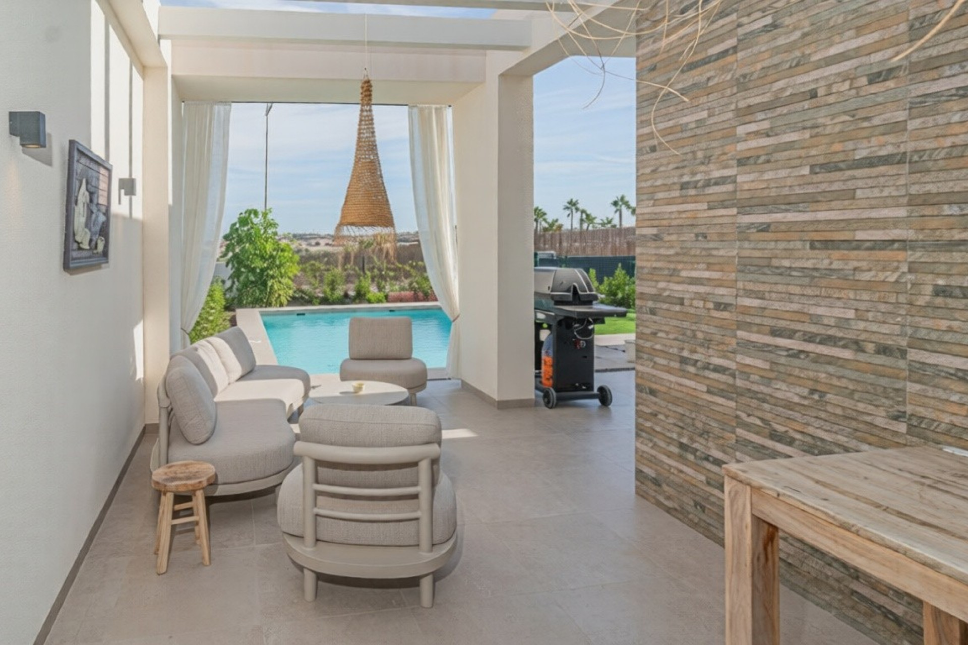 Resale - Villa - La Finca Golf