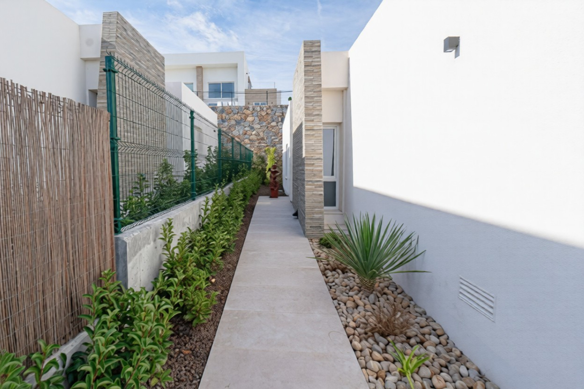 Resale - Villa - La Finca Golf