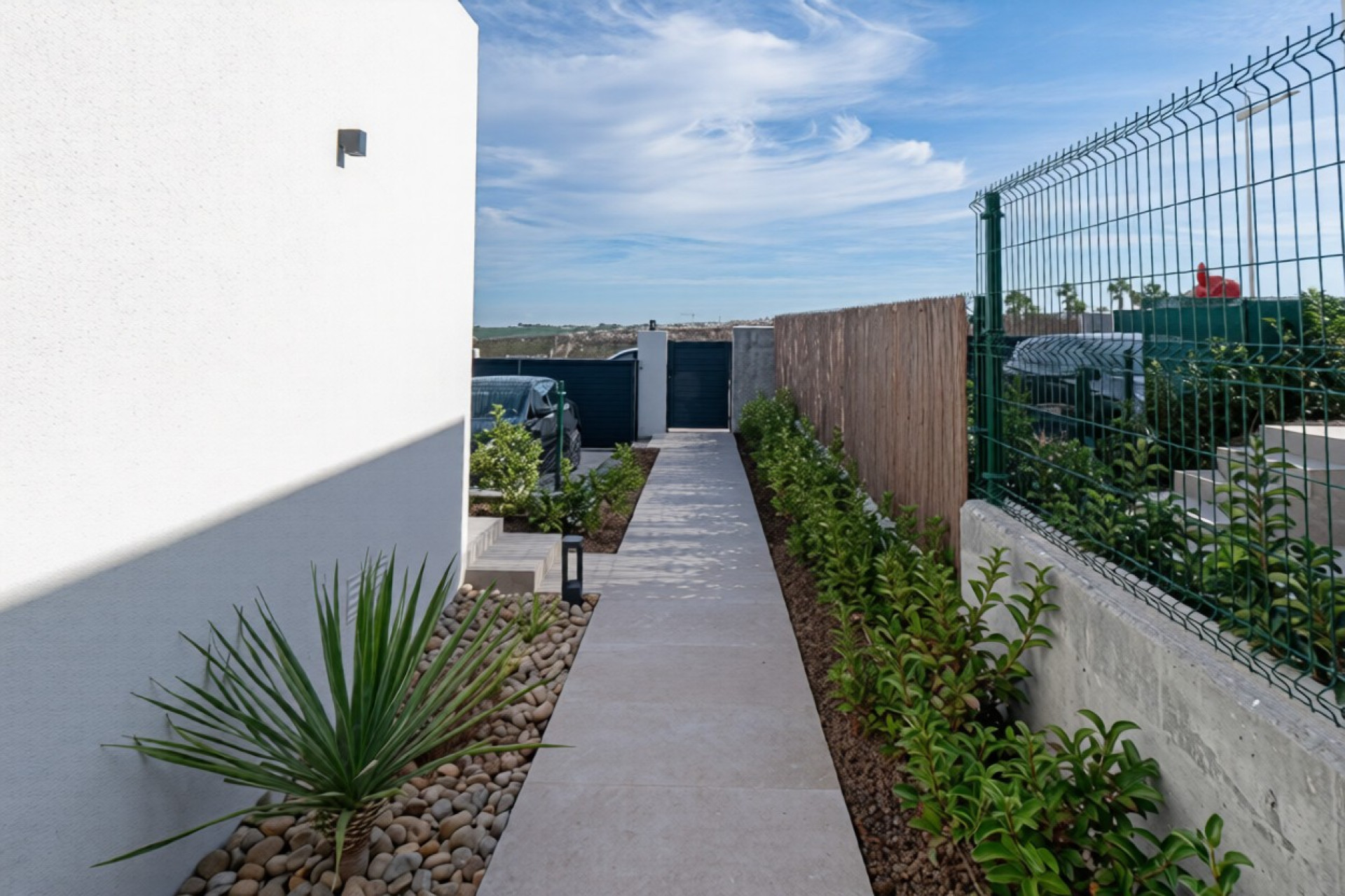 Resale - Villa - La Finca Golf