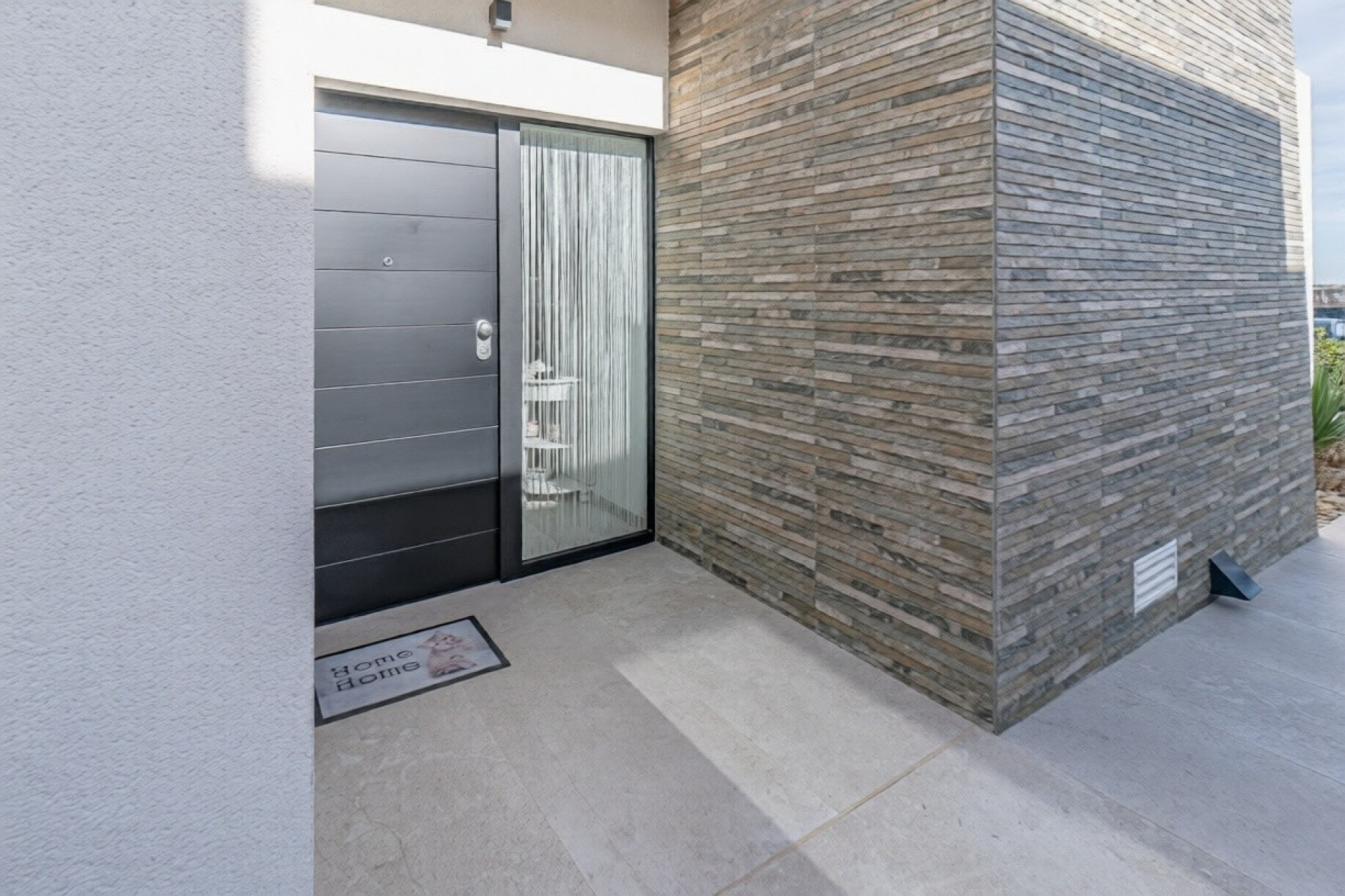 Resale - Villa - La Finca Golf