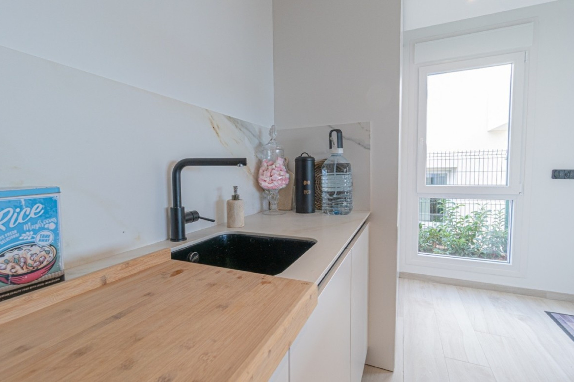 Resale - Villa - La Finca Golf