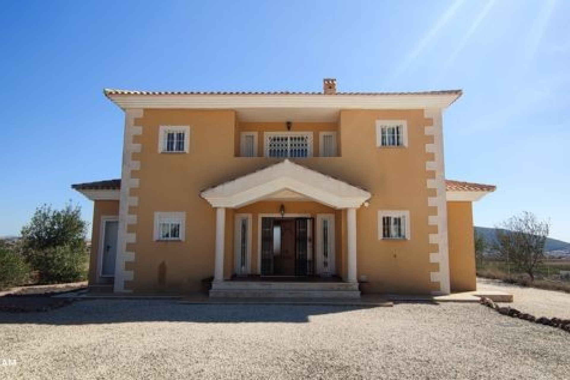Resale - Villa - Pinoso