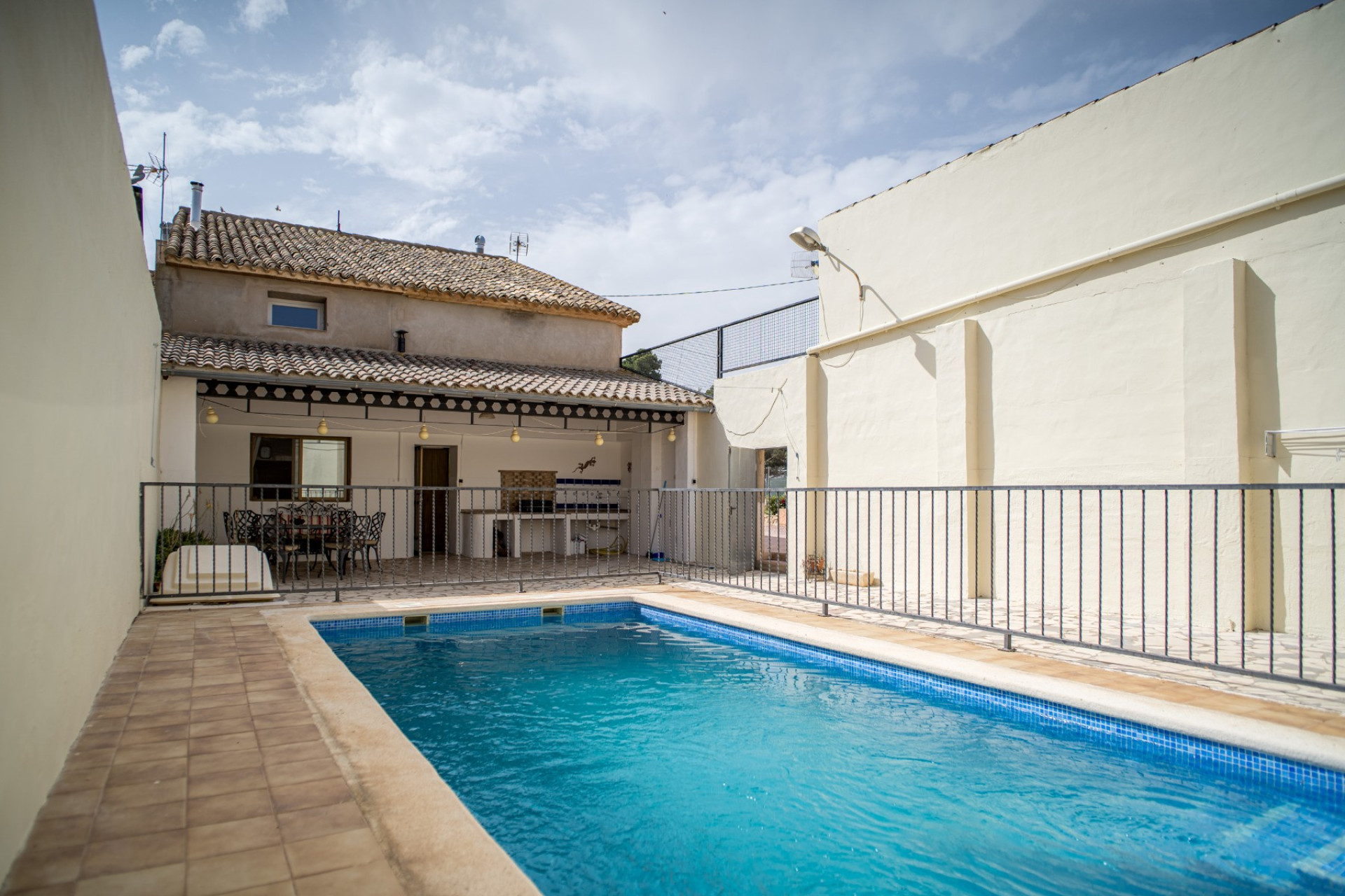 Resale - Villa - Pinoso