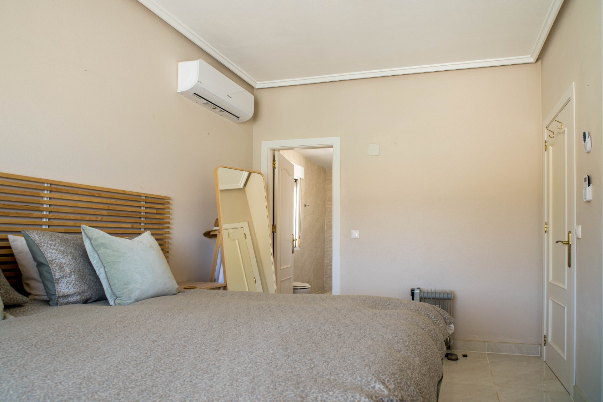 Resale - Villa - Pinoso