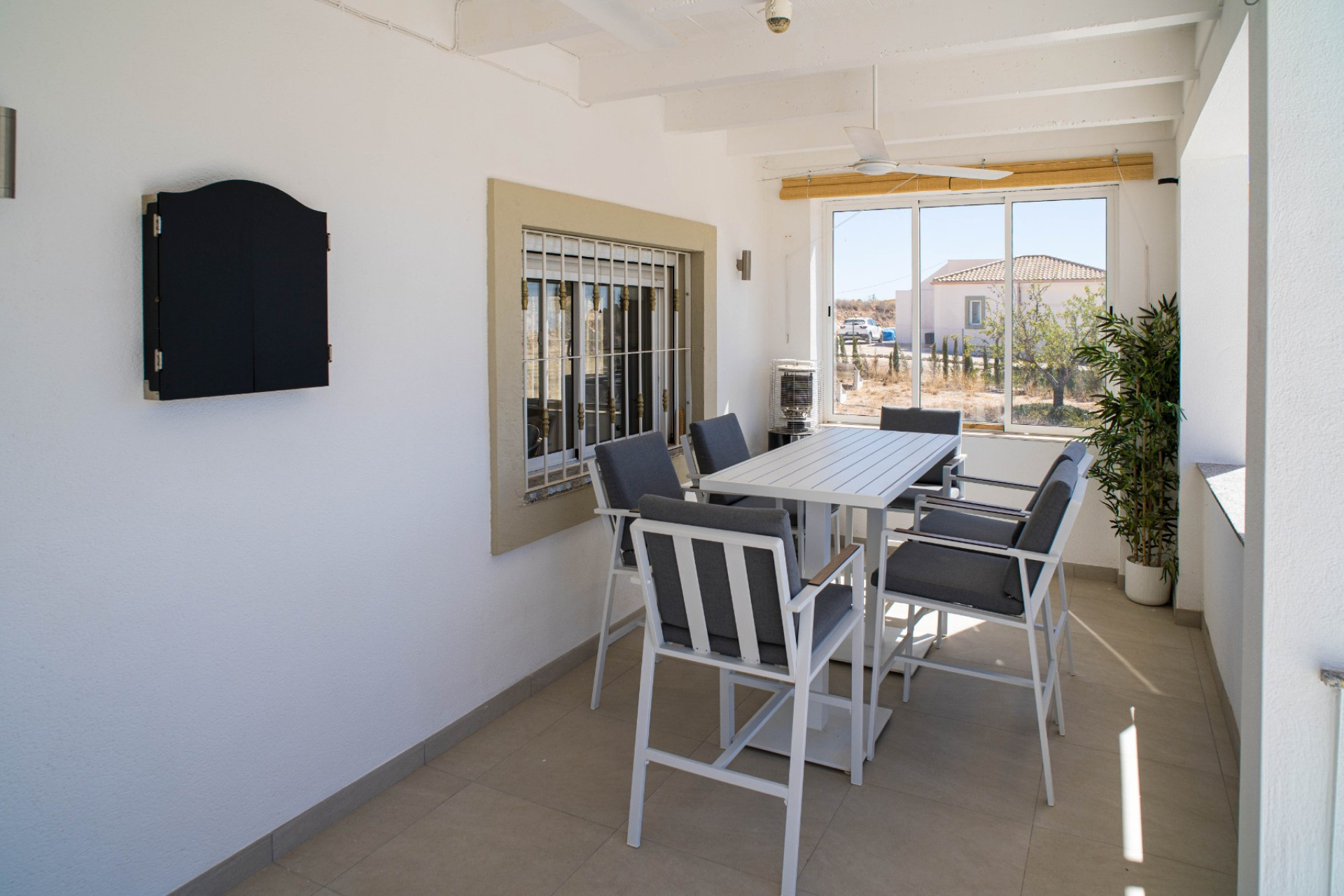 Resale - Villa - Pinoso