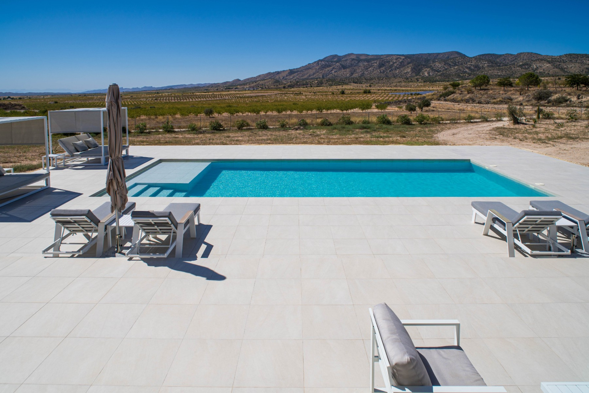 Resale - Villa - Pinoso