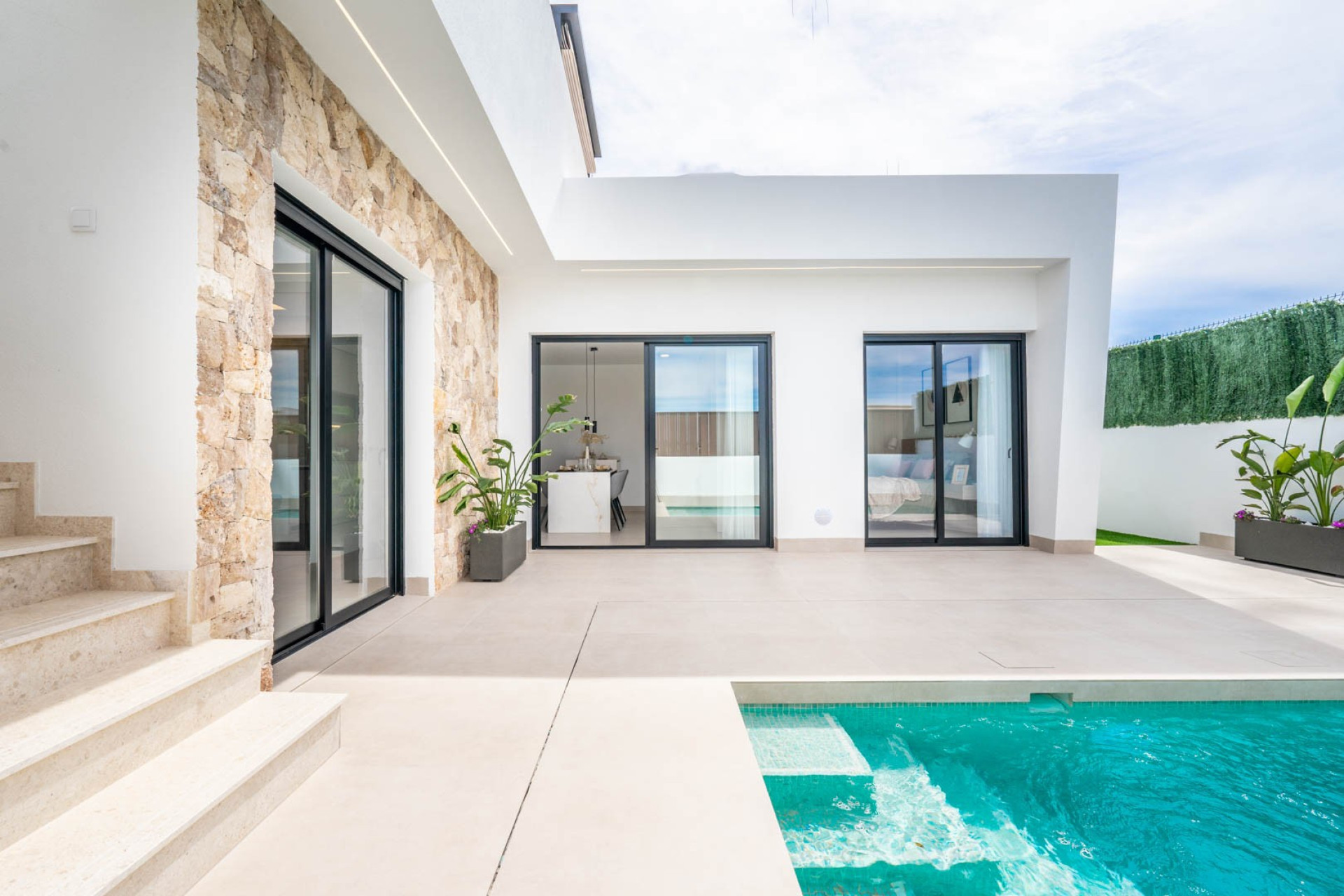 Resale - Villa - Roldan