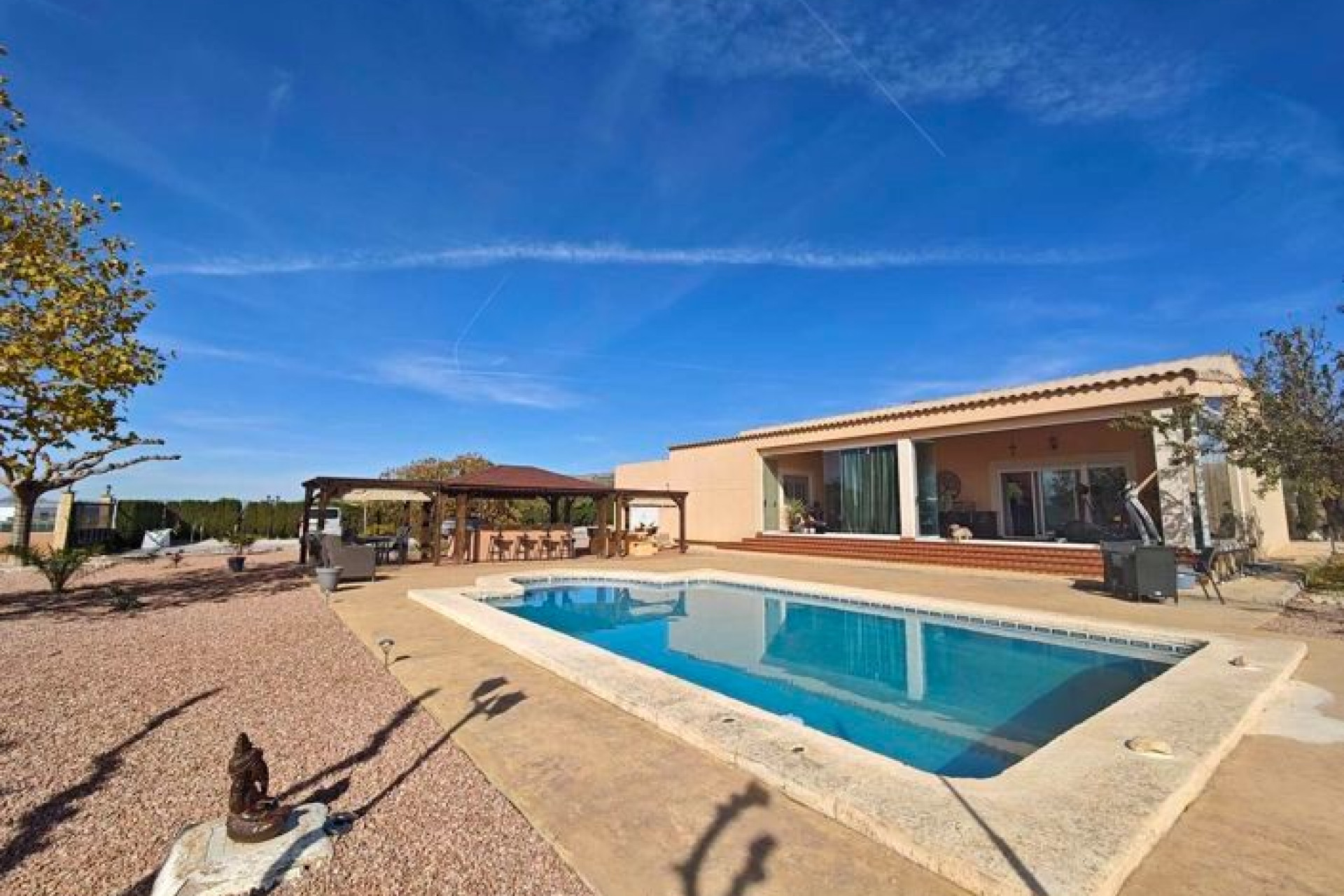 Resale - Villa - Sax