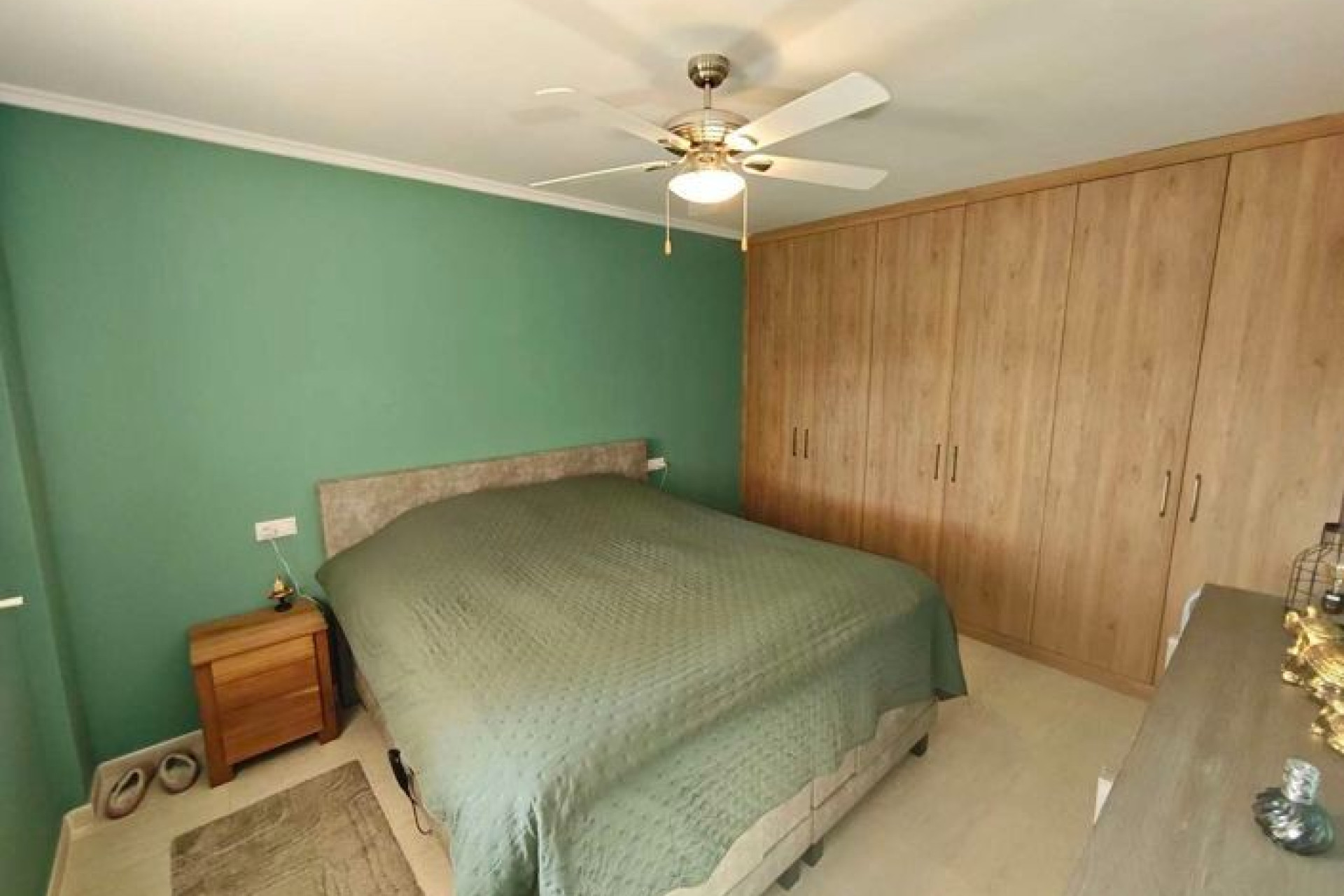 Resale - Villa - Sax