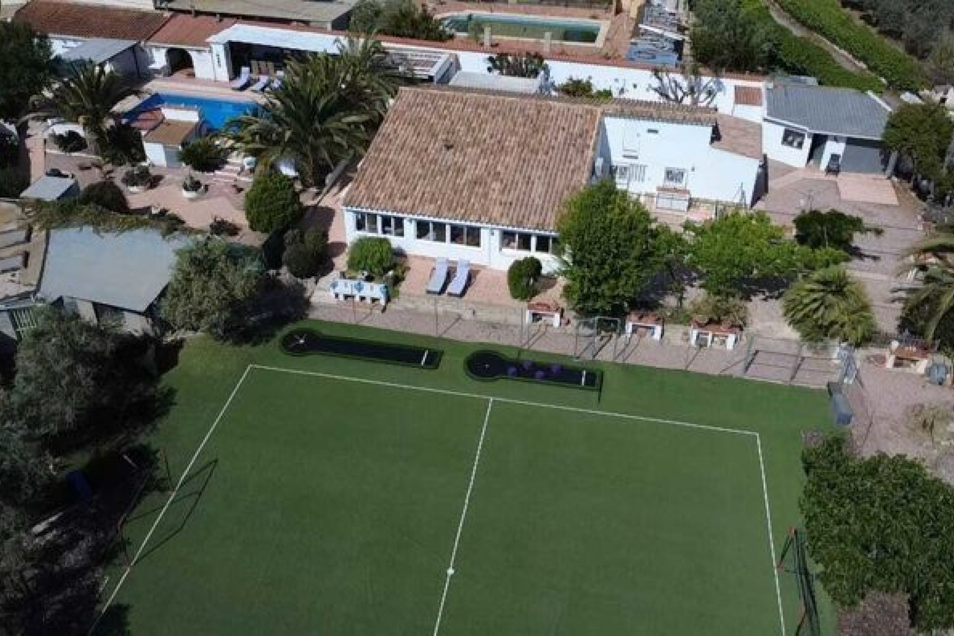 Resale - Villa - Sax