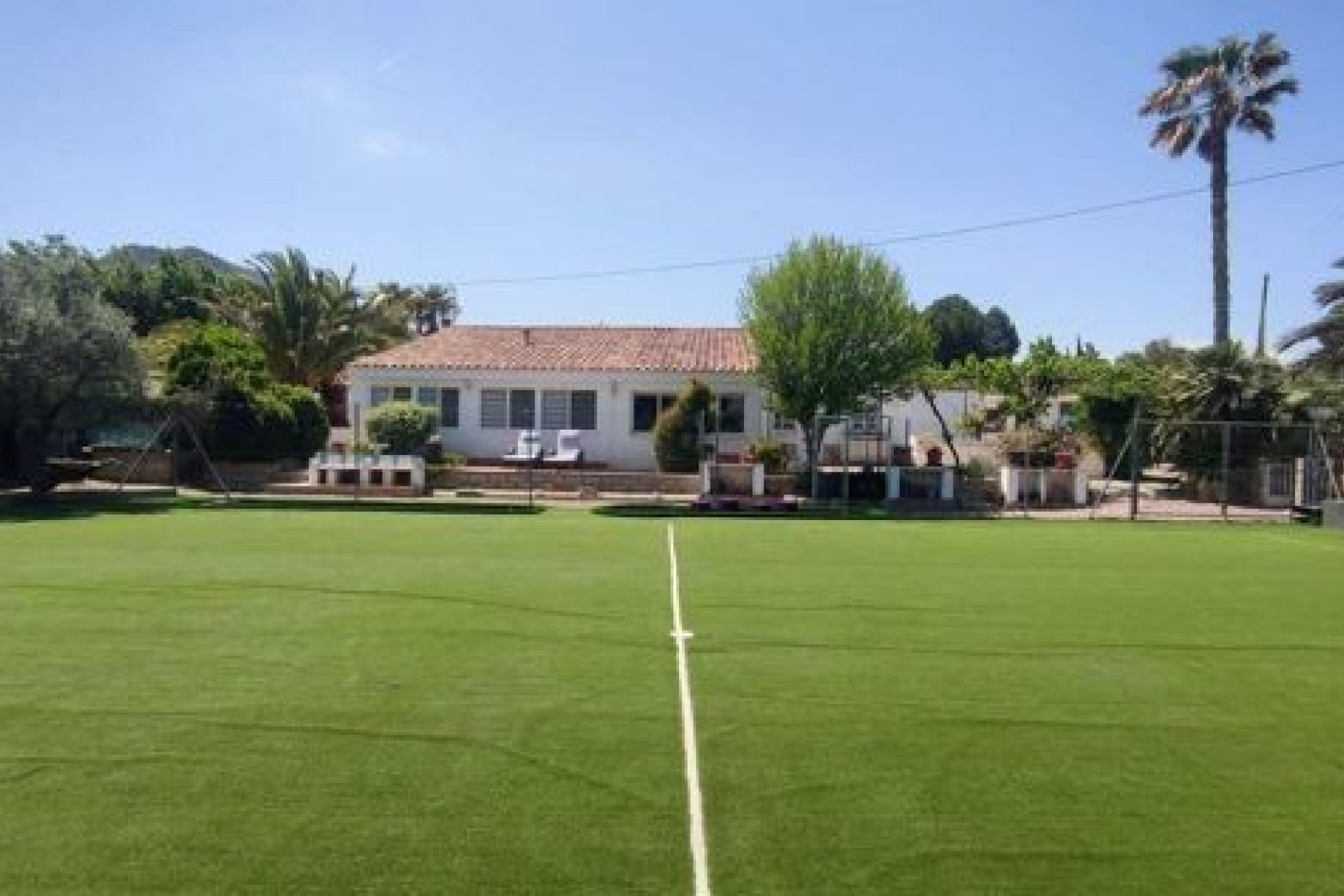 Resale - Villa - Sax