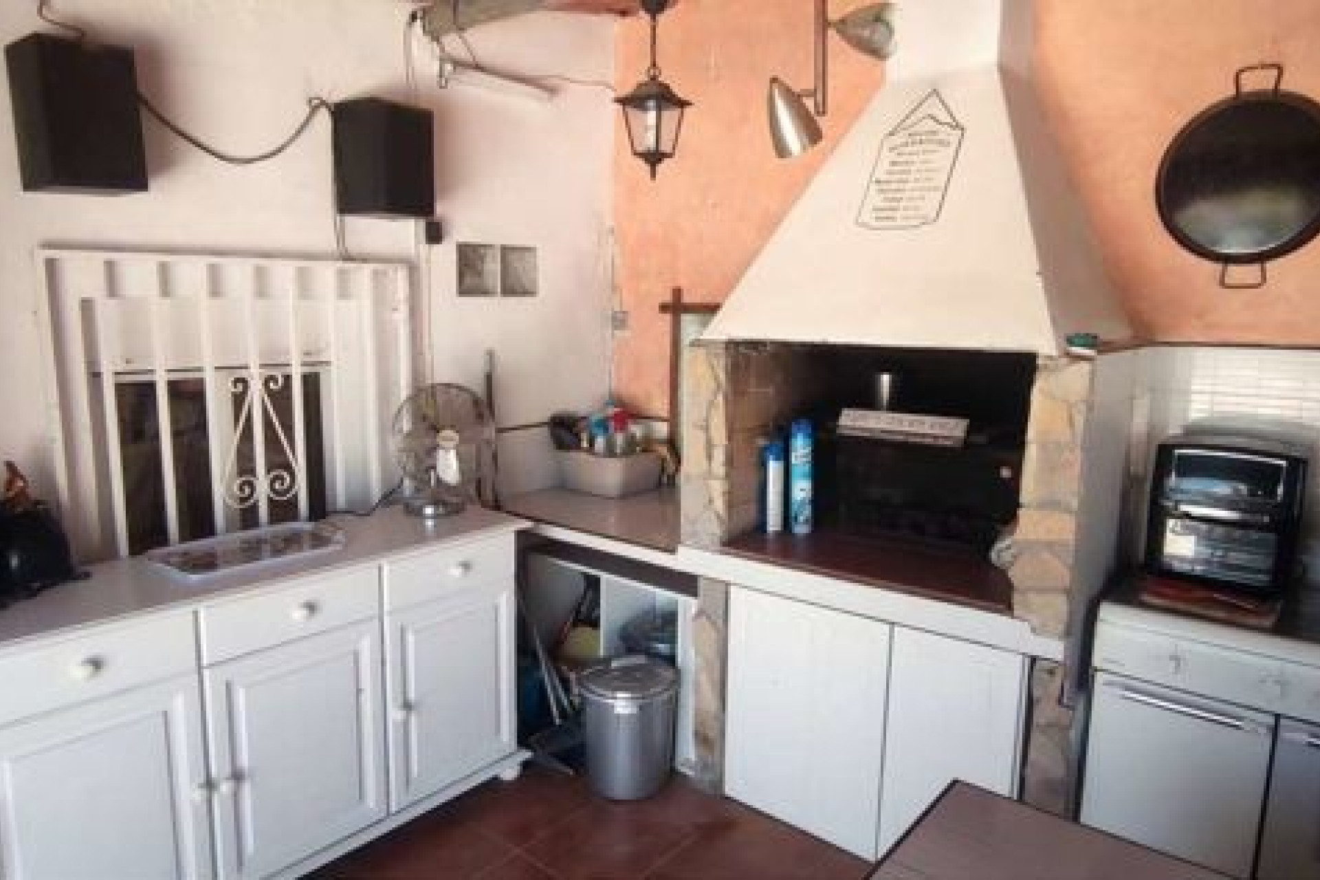 Resale - Villa - Sax