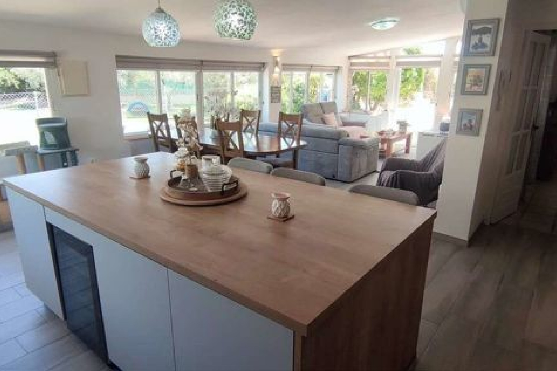 Resale - Villa - Sax