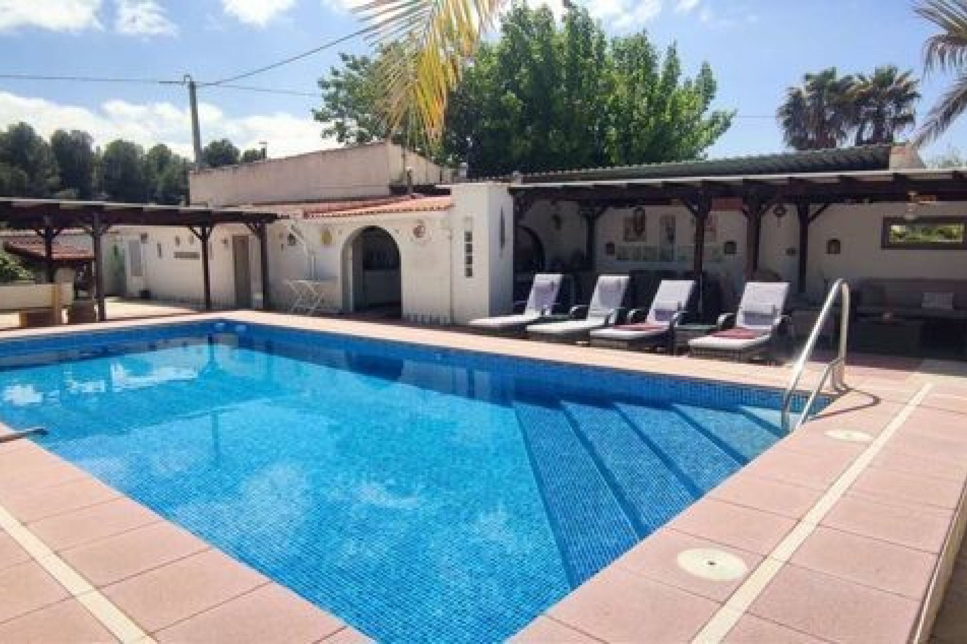 Reventa - Villa - Sax