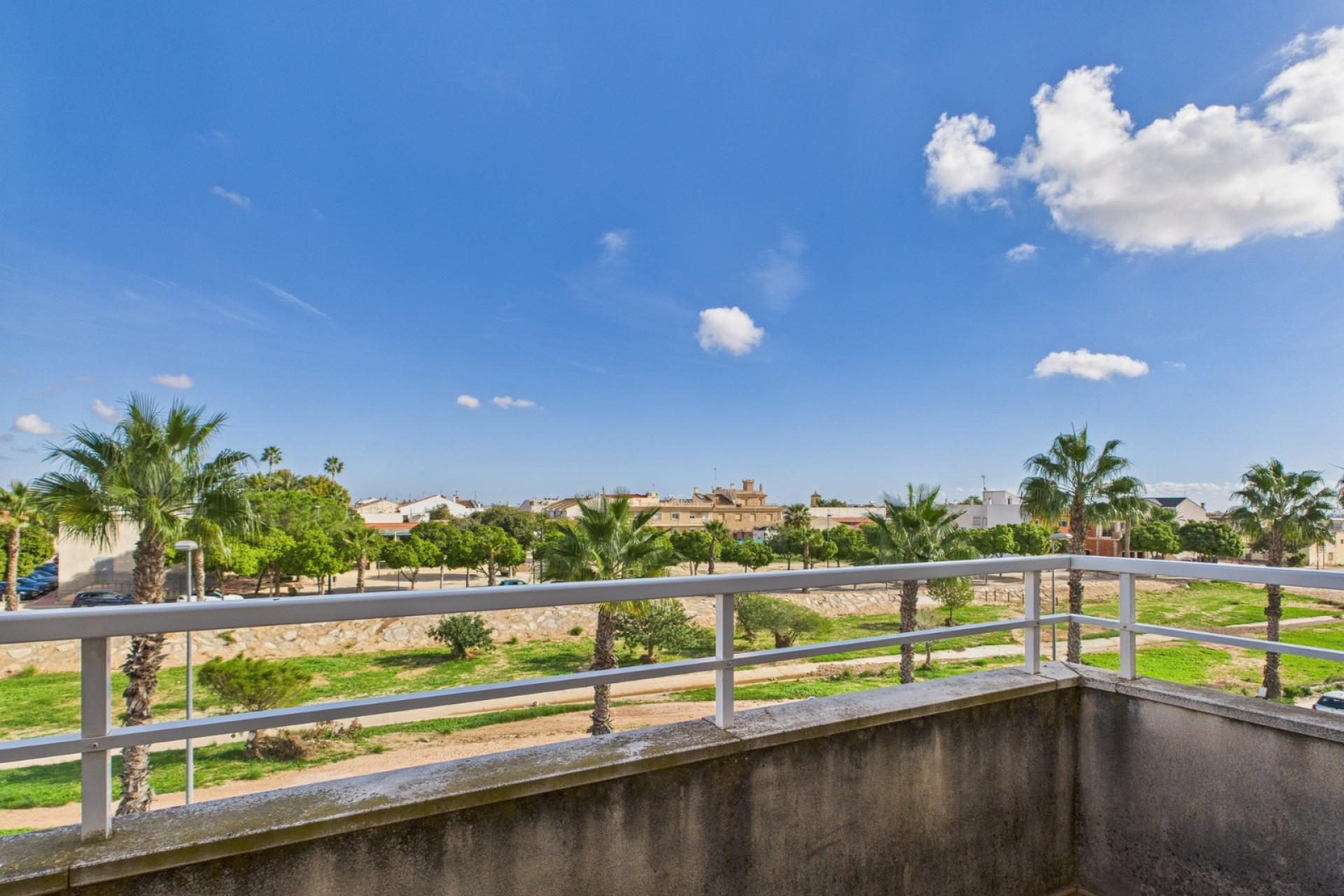 Revente - Apartment - San Cayetano