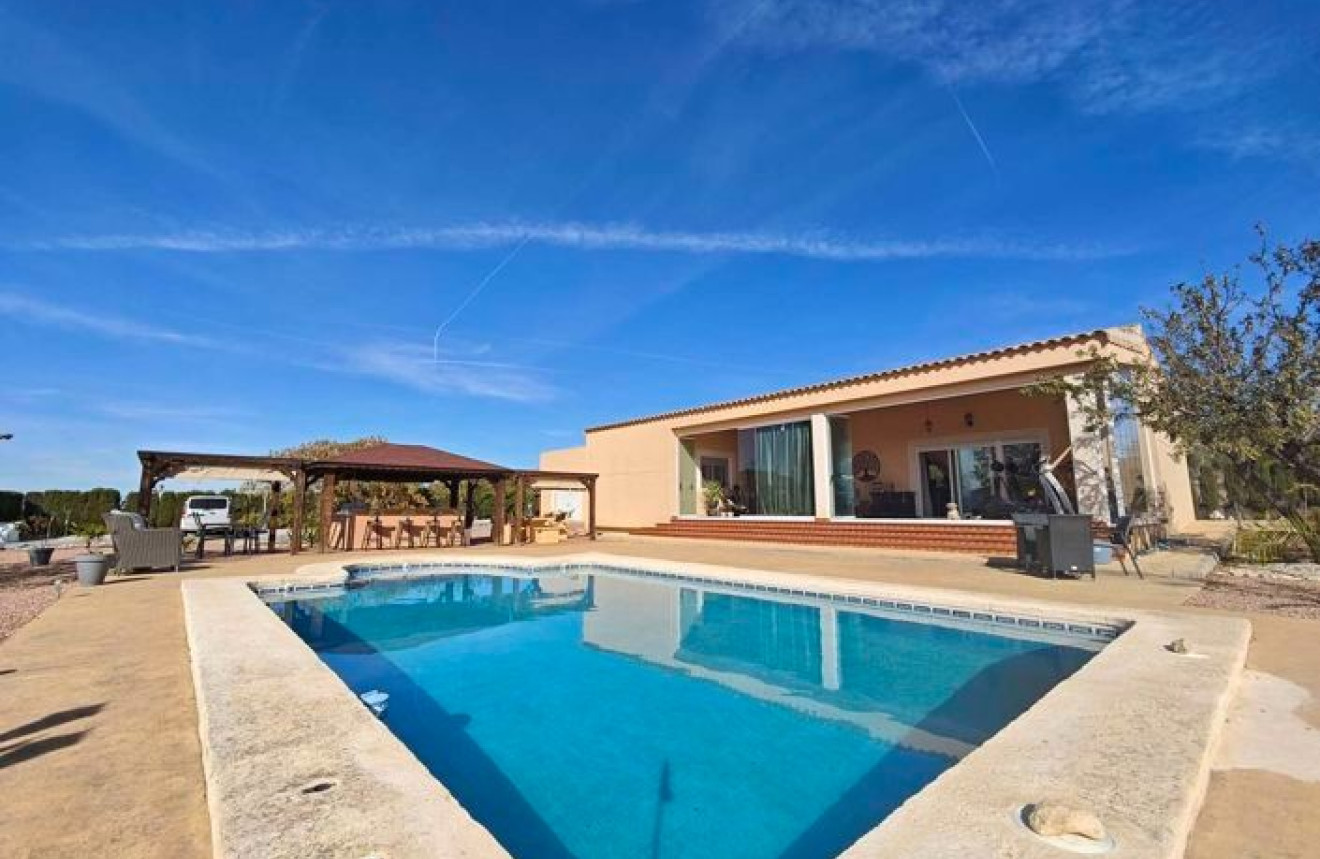 Villa in Sax - view 1