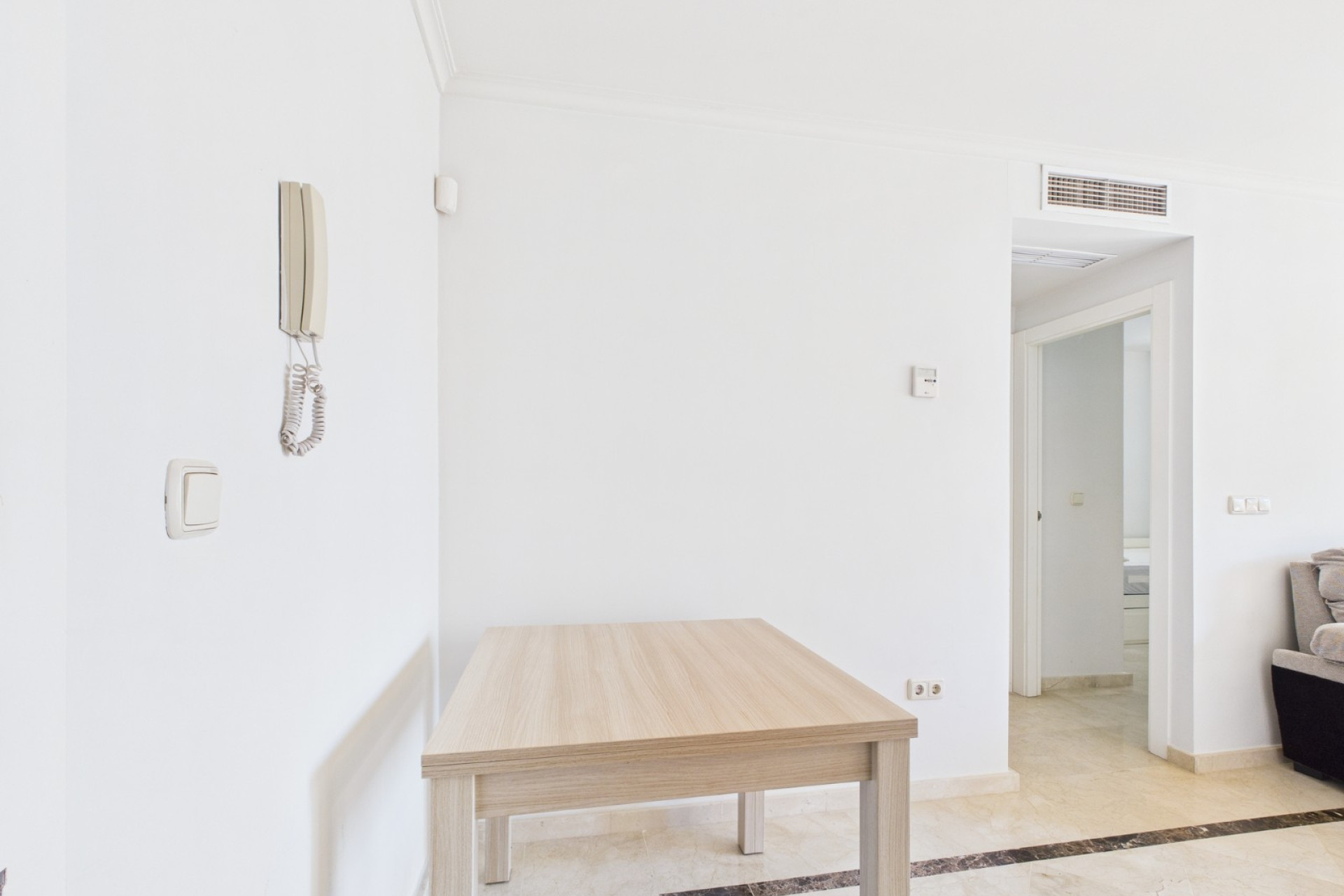 Wiederverkauf - Apartment - 