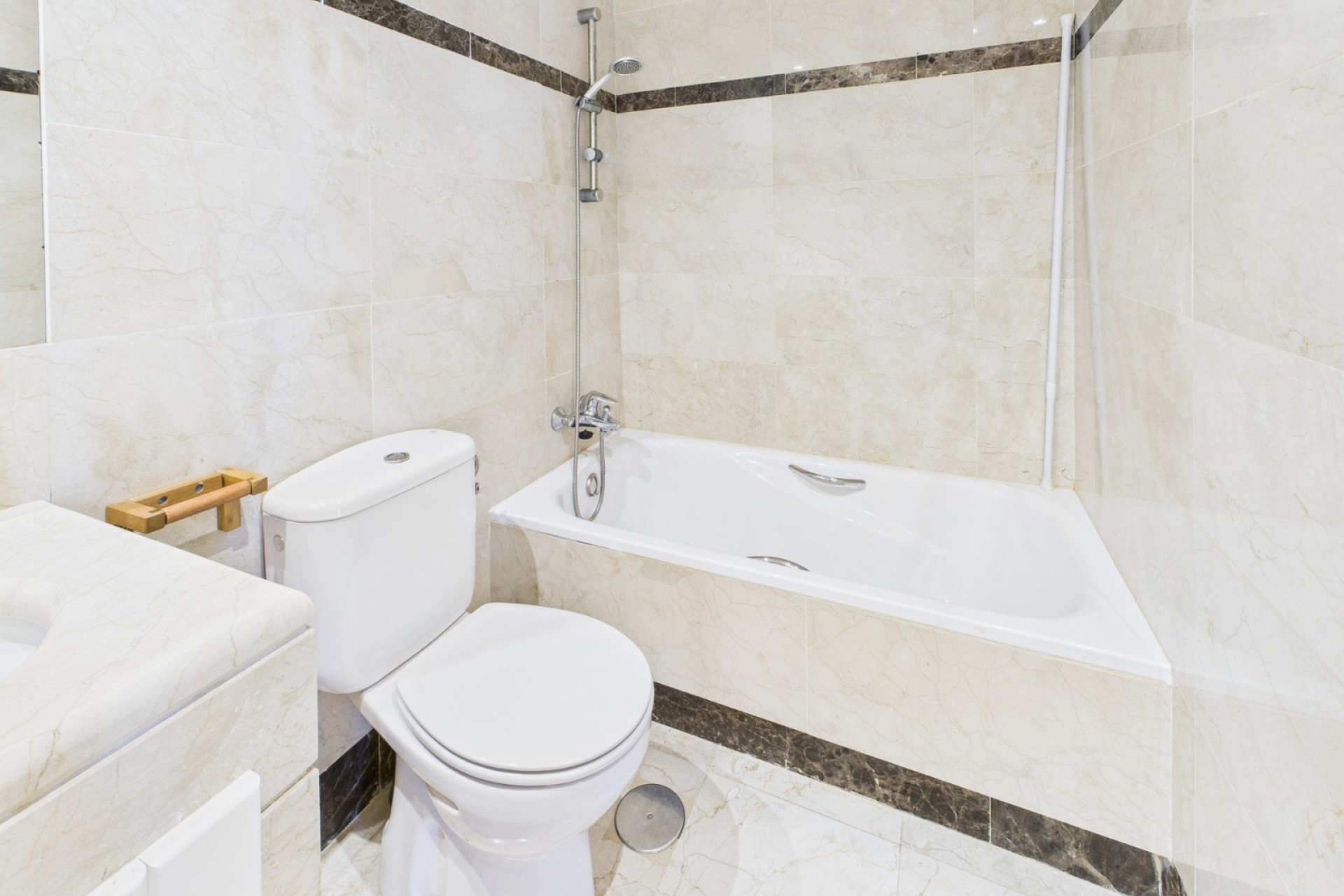 Wiederverkauf - Apartment - 