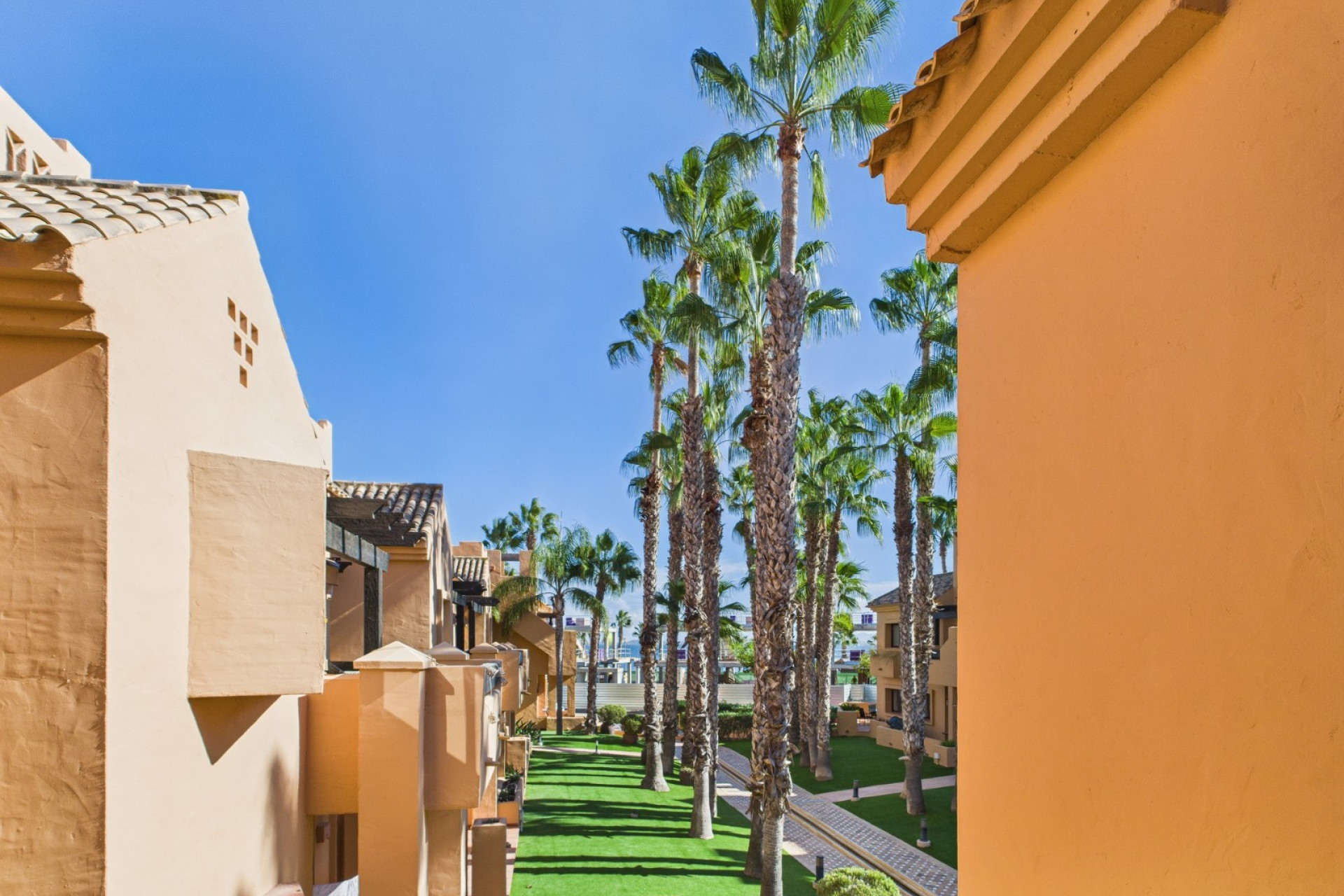 Wiederverkauf - Apartment - 