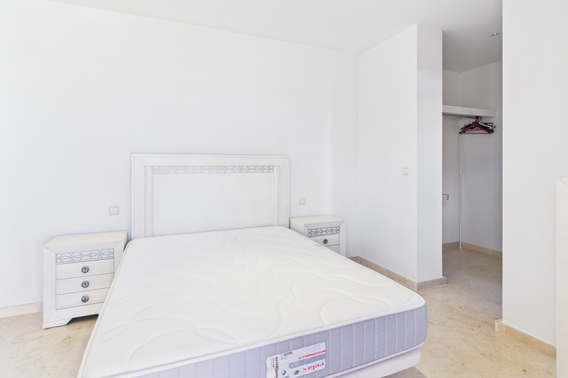 Wiederverkauf - Apartment - 