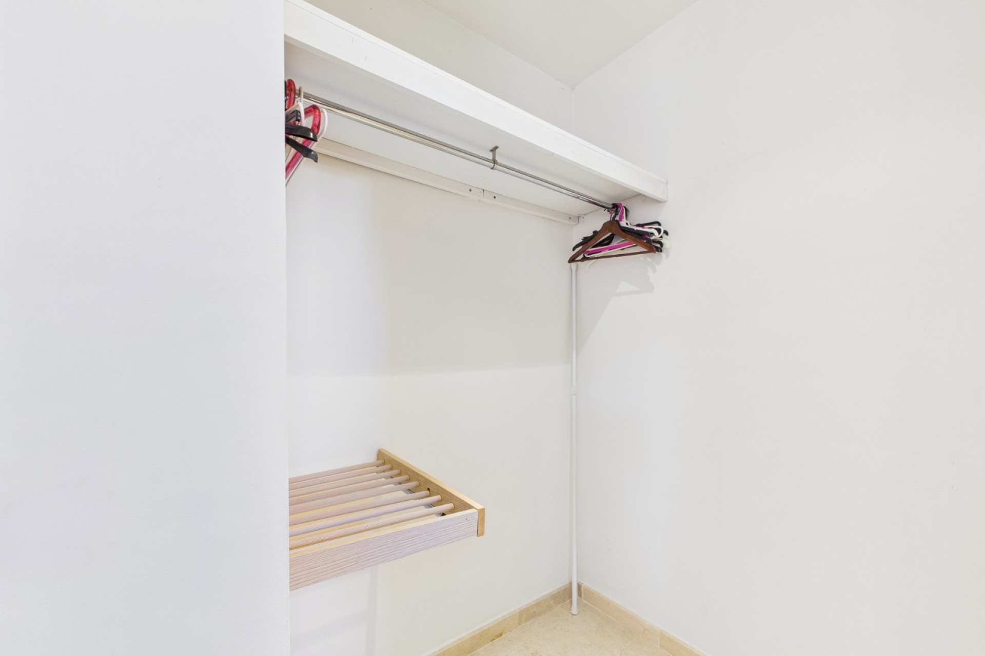 Wiederverkauf - Apartment - 