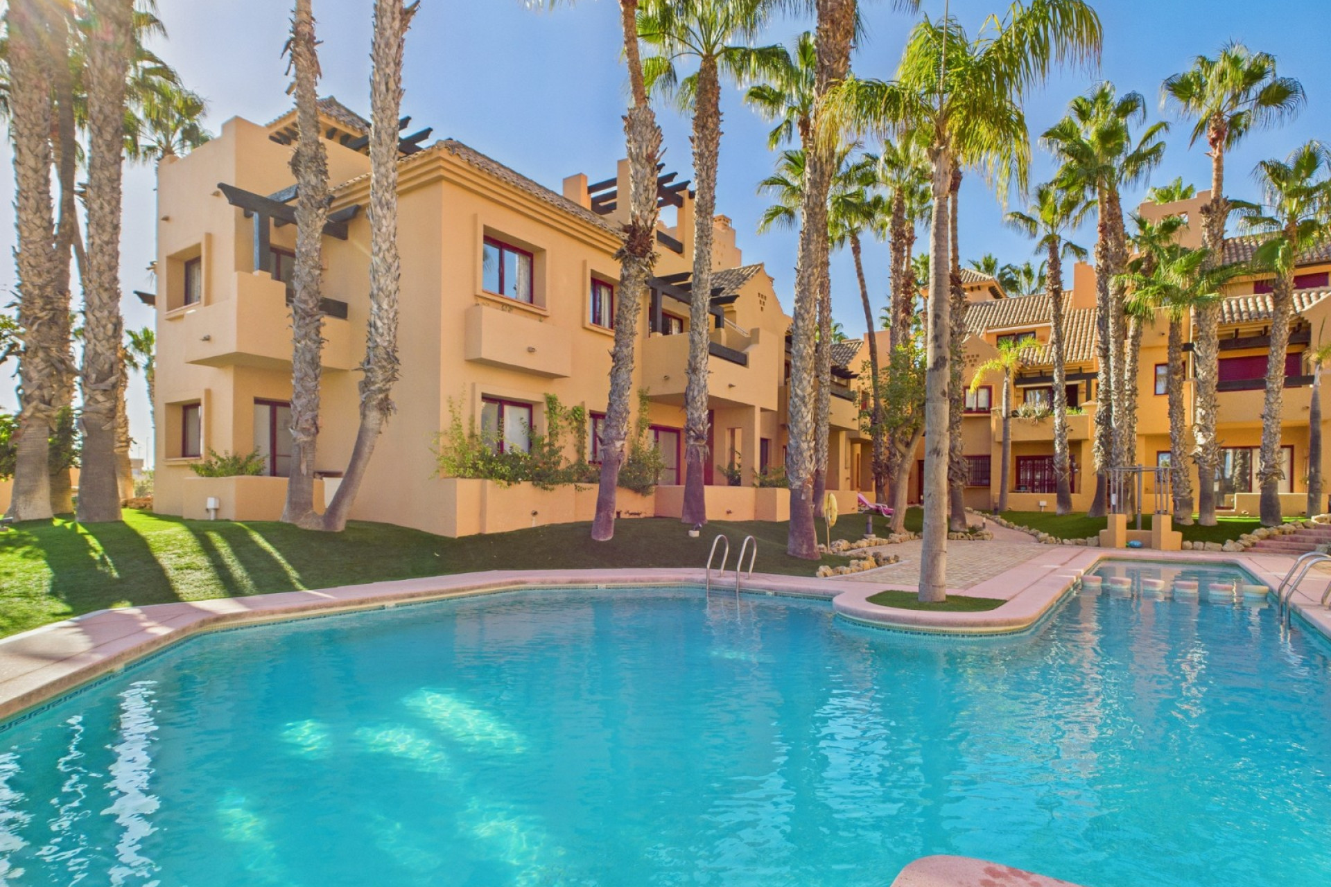 Wiederverkauf - Apartment - 