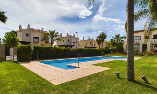 Resale - Townhouse - Roda Golf