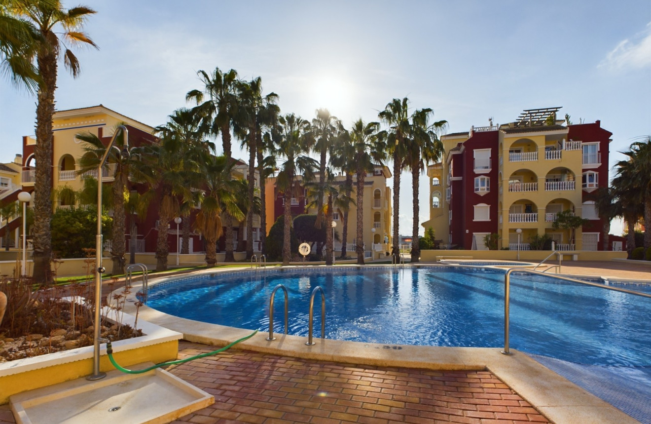 Herverkoop - Apartment - Los Alcázares