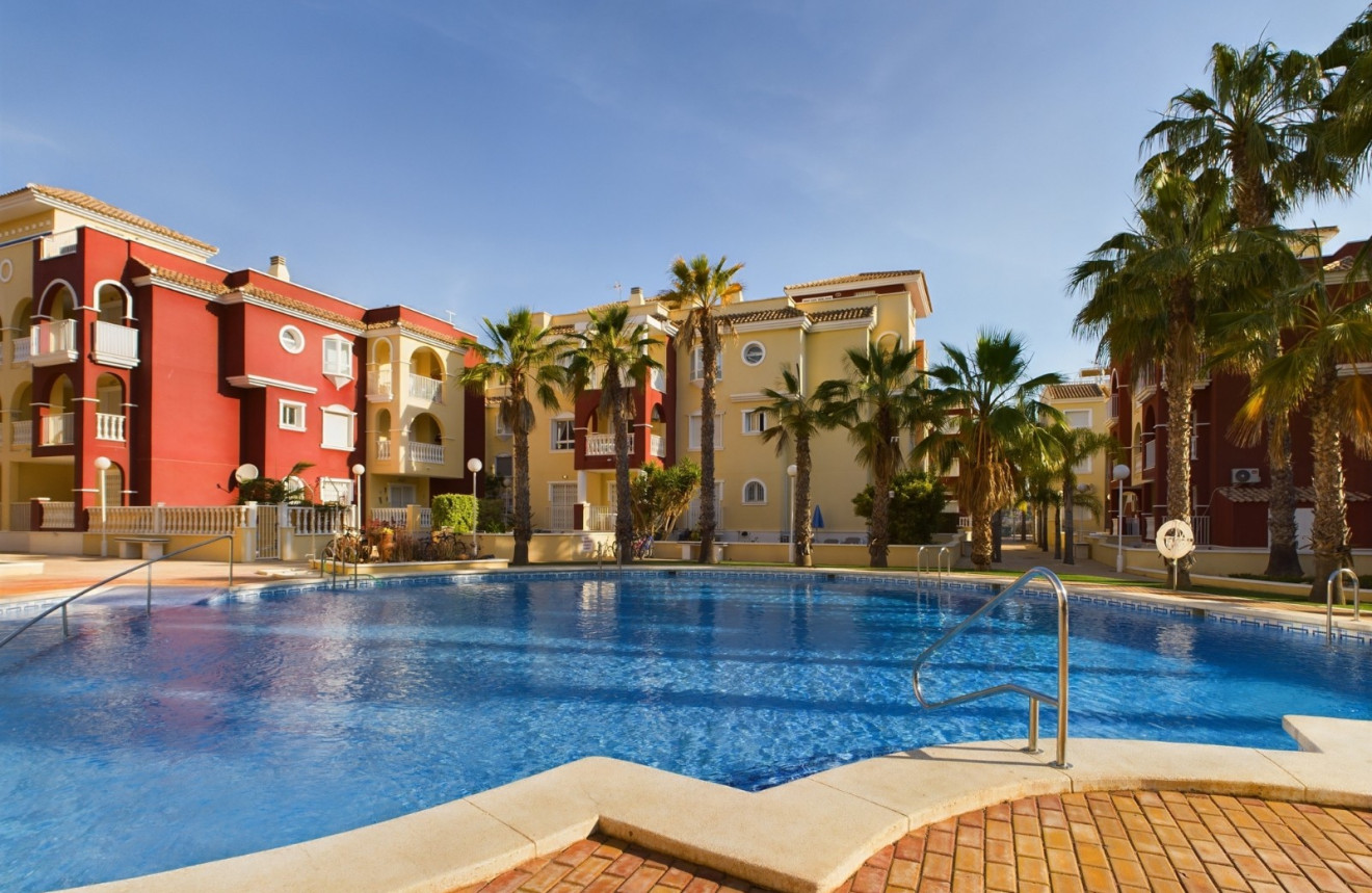 Herverkoop - Apartment - Los Alcázares