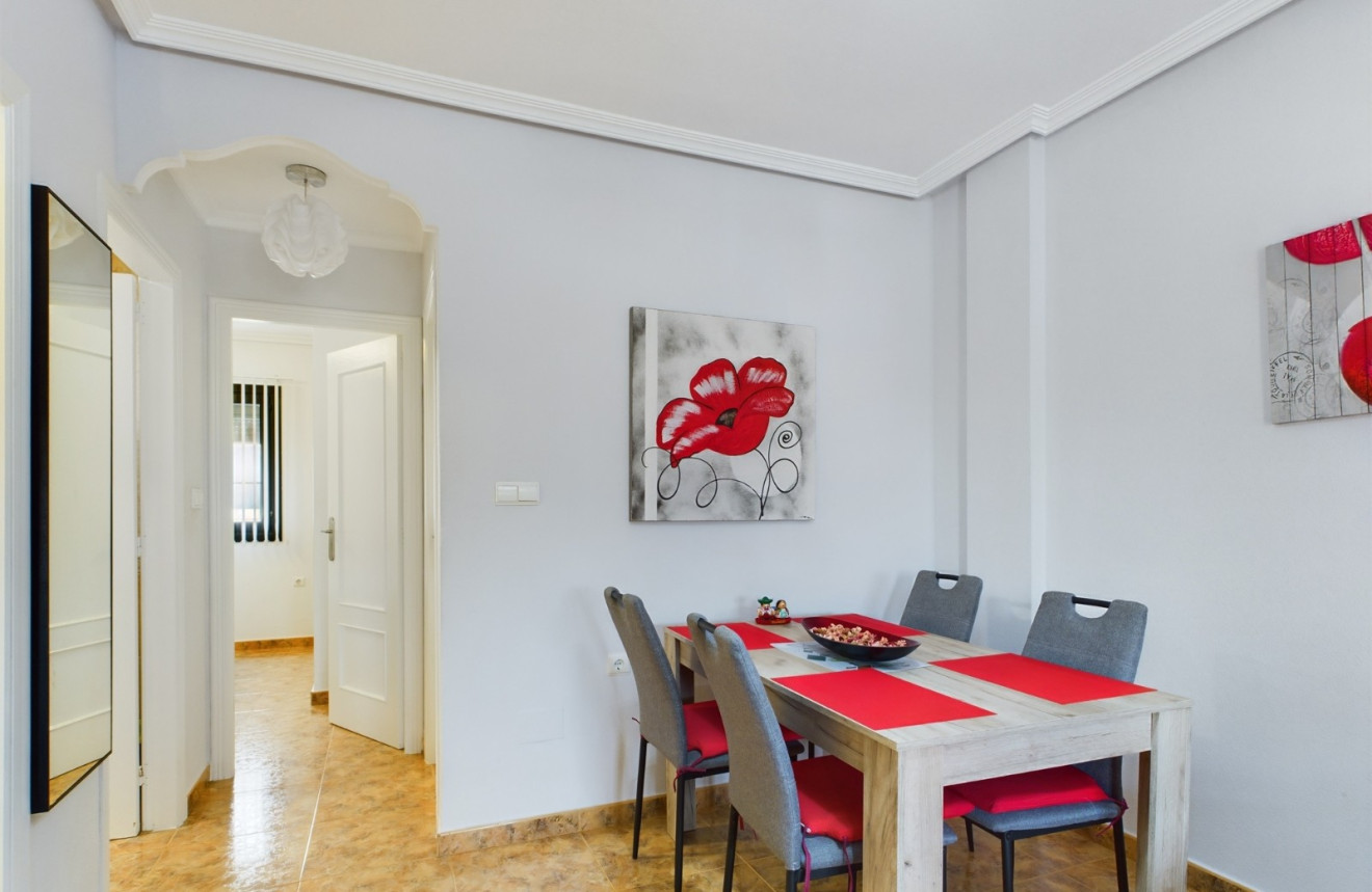 Herverkoop - Apartment - Los Alcázares