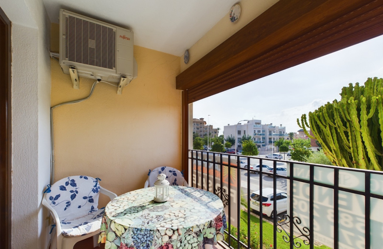 Resale - Apartment - Los Alcázares