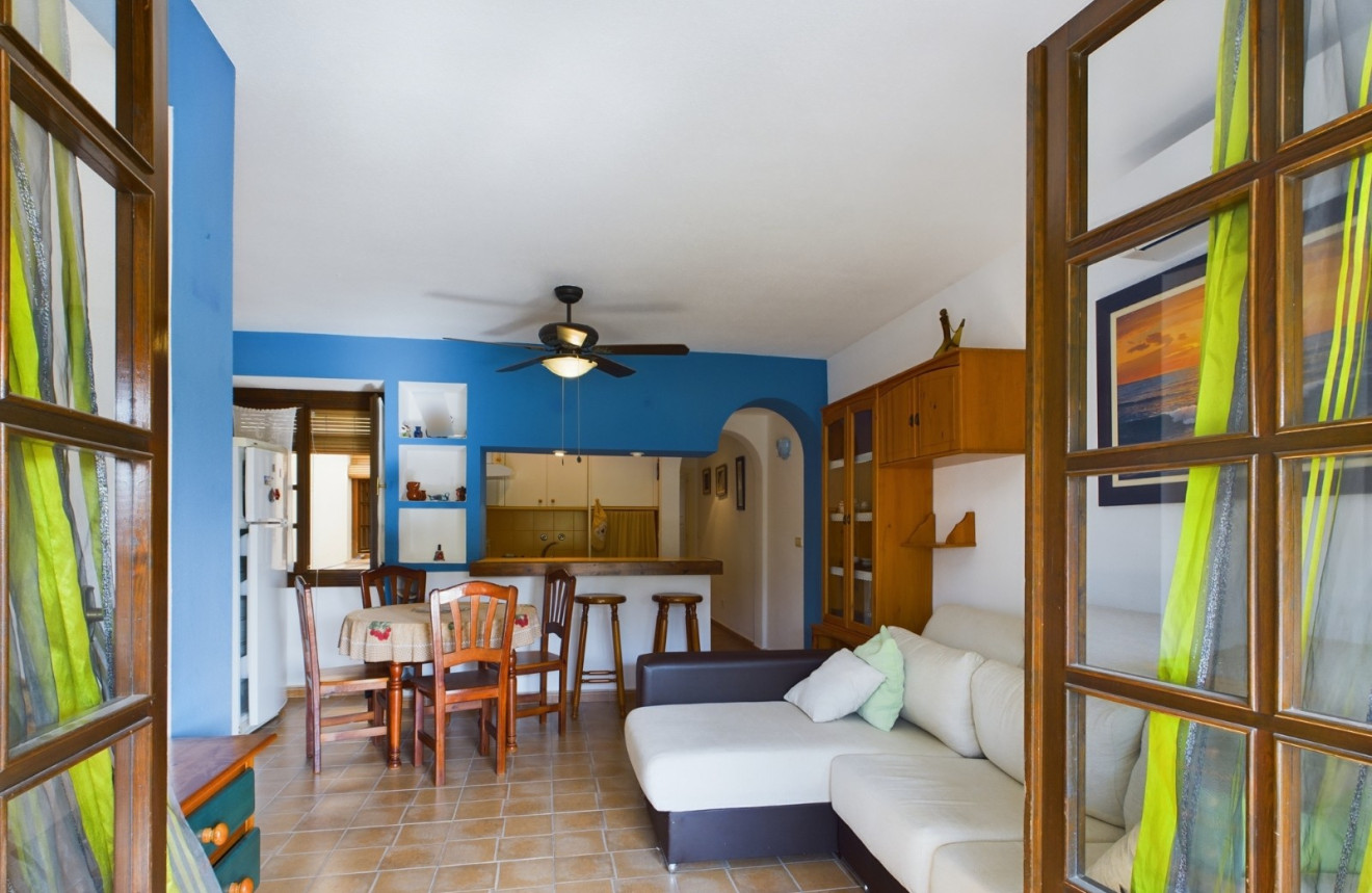 Resale - Apartment - Los Alcázares